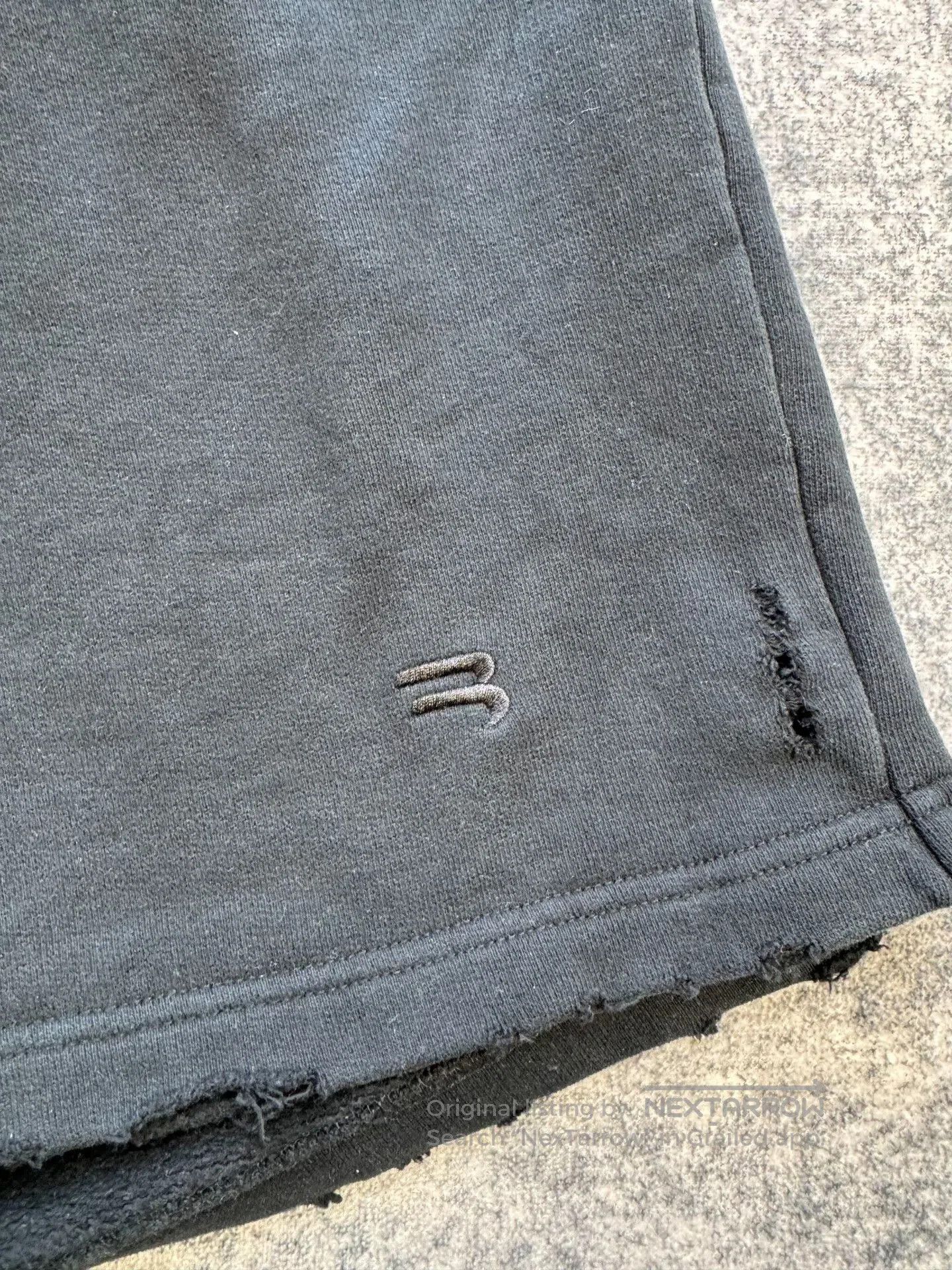 Balenciaga balenciaga black distressed shorts with logo. Size US 42 / EU 58 - 2 Thumbnail