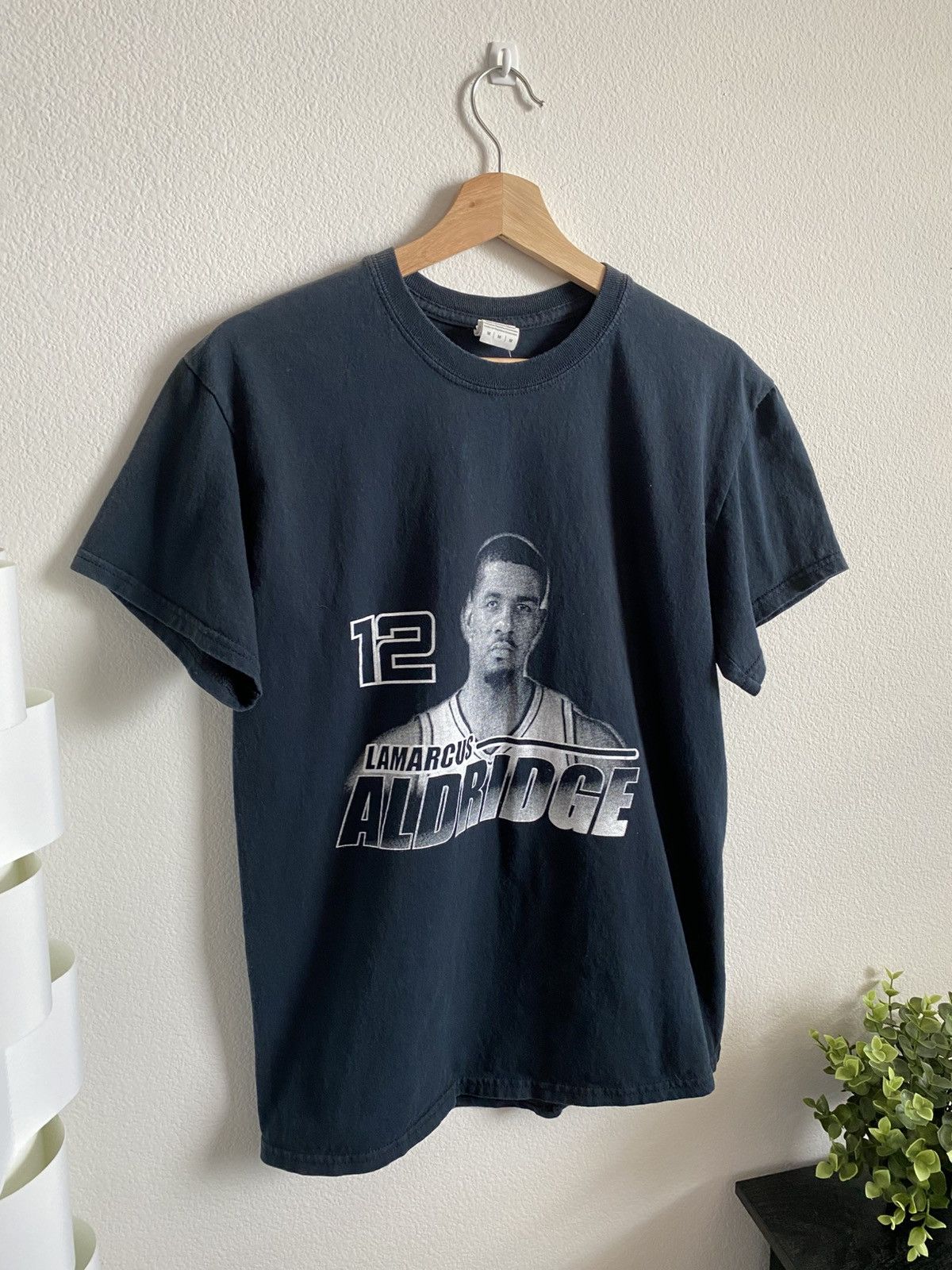 NBA LaMarcus Aldridge NBA Player Tee Spurs Blazers Size US M / EU 48-50 / 2 - 2 Thumbnail
