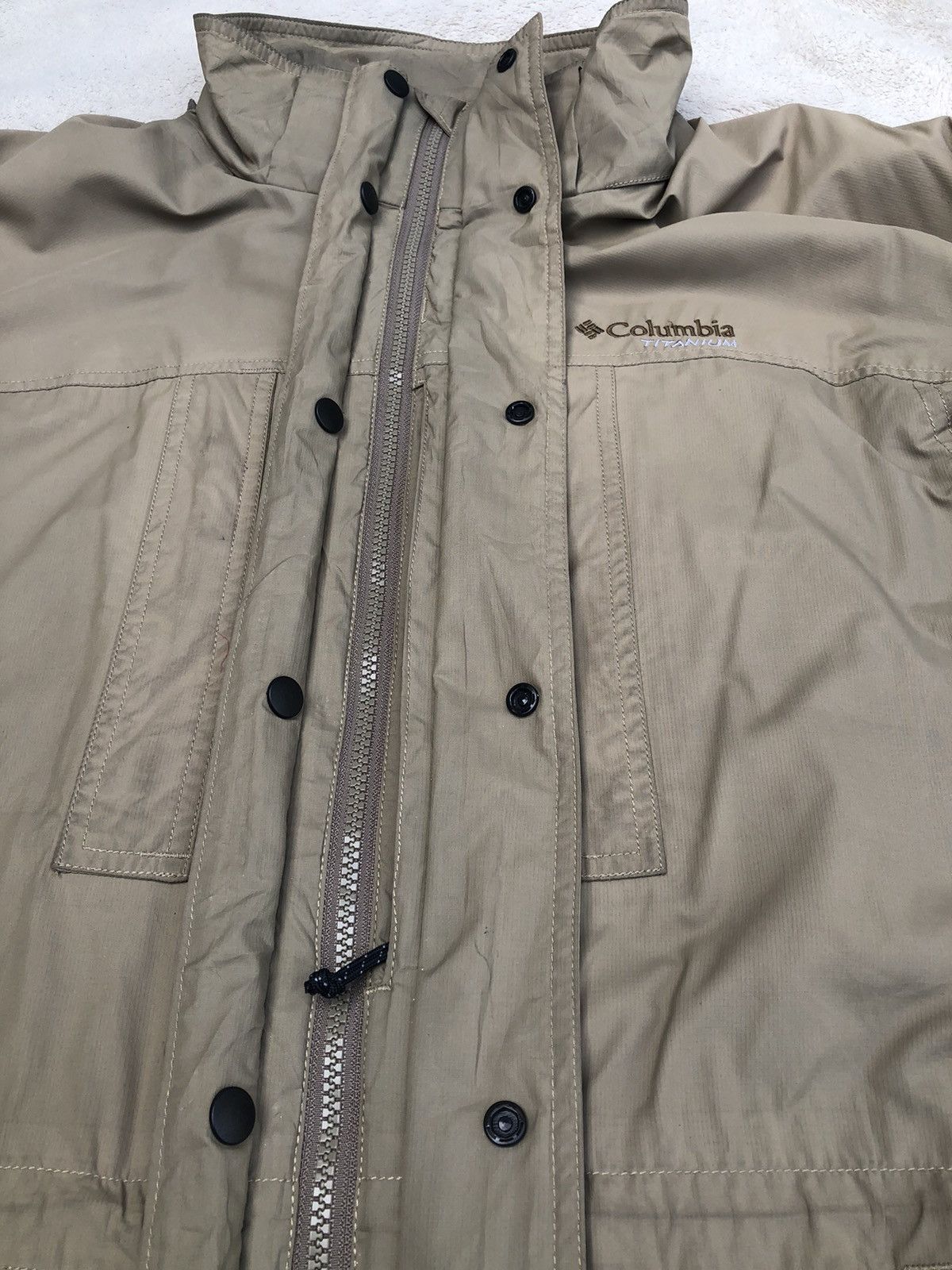 Columbia × Vintage Vintage Columbia Titanium Outdoor Jacket Size US L / EU 52-54 / 3 - 7 Thumbnail