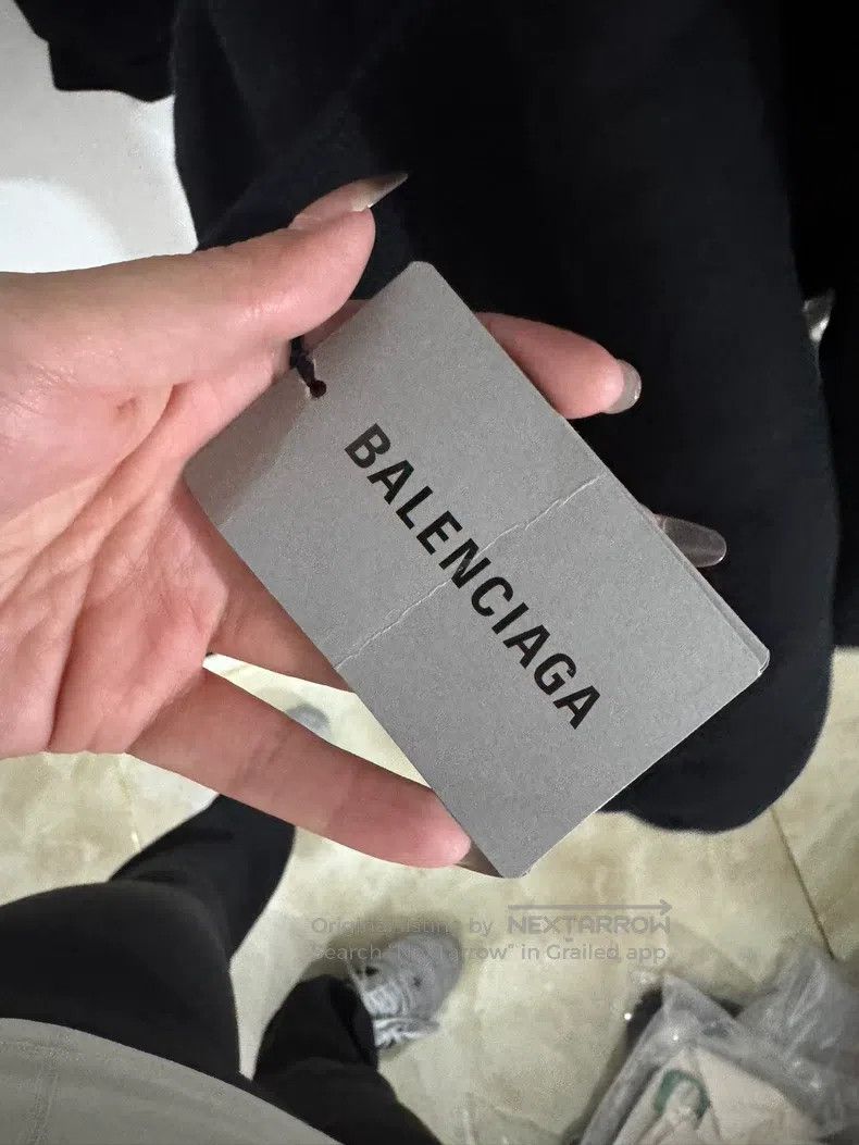 Balenciaga Balenciaga Crew Letter Print Hoodie Size XXS / US 00 / IT 34 - 6 Thumbnail