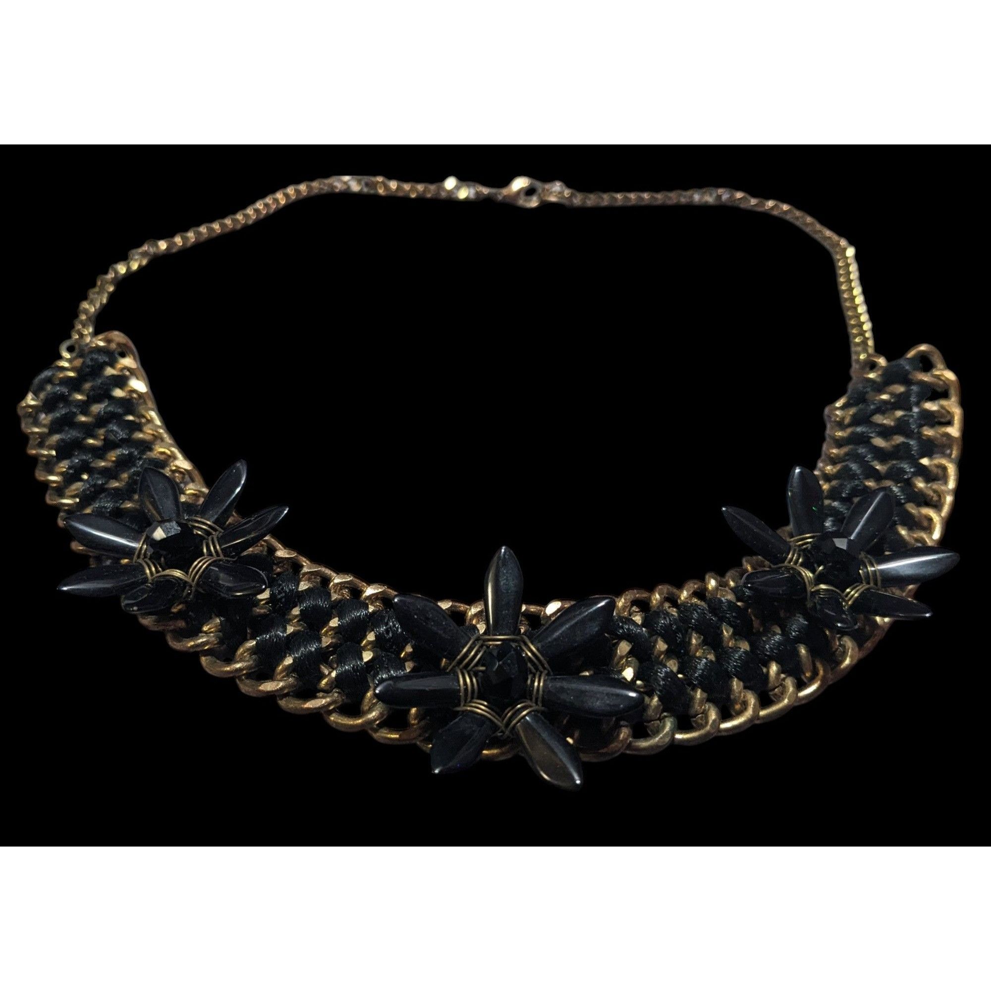 Other Glam Goth Chunky Floral Black And Gold Tone Necklace Size ONE SIZE - 1 Thumbnail