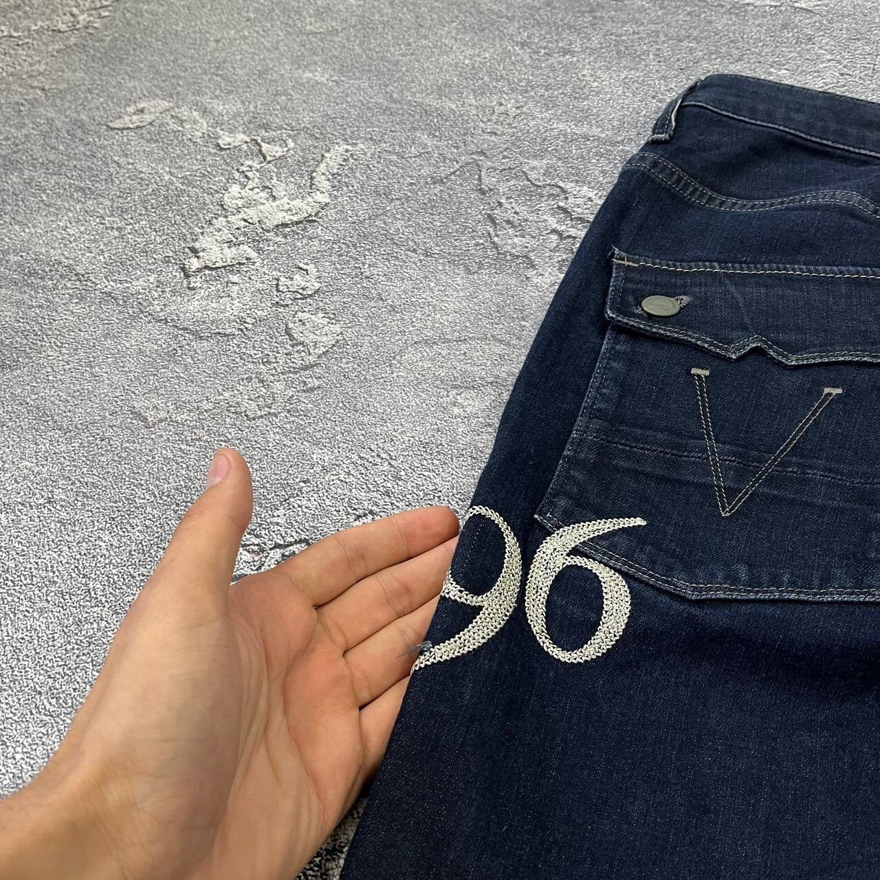 G-Star Vintage Big Logo 96 G-Star Faded Jeans Distressed Thrashed Size US 30 / EU 46 - 19 Thumbnail