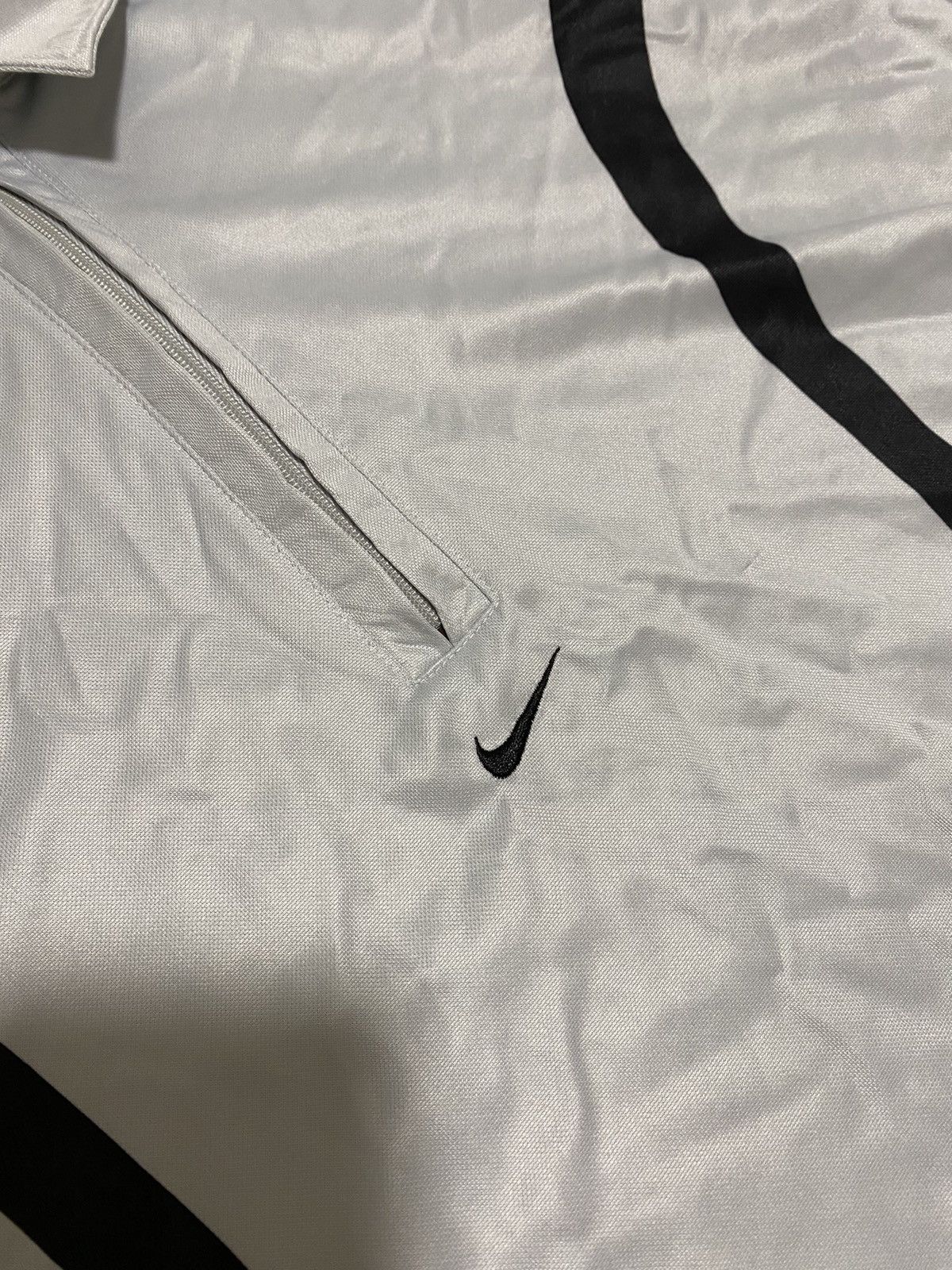 Nike × Vintage Vintage Y2K Nike Mini Centre Logo Polo Shirt 90s Retro Hype Size US XL / EU 56 / 4 - 8 Thumbnail