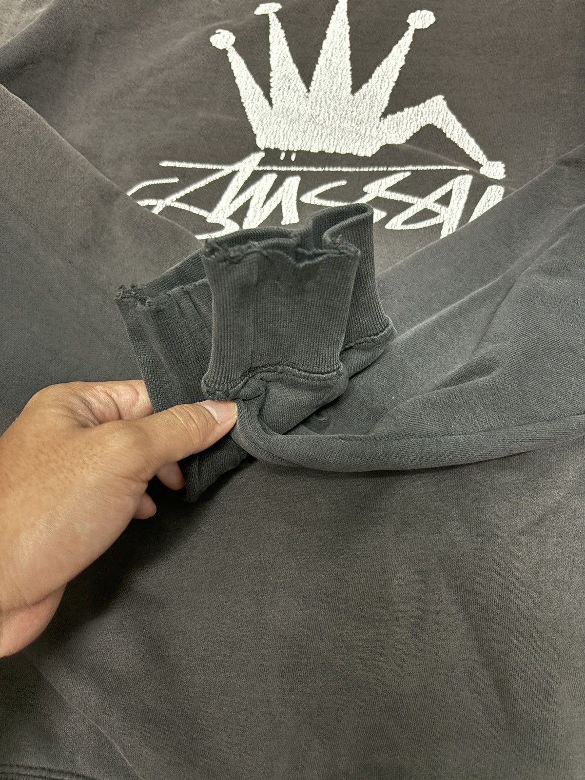 Stussy Vintage 90's Stussy Crown Beautiful Sunfaded Sweatshirt Size US M / EU 48-50 / 2 - 3 Thumbnail