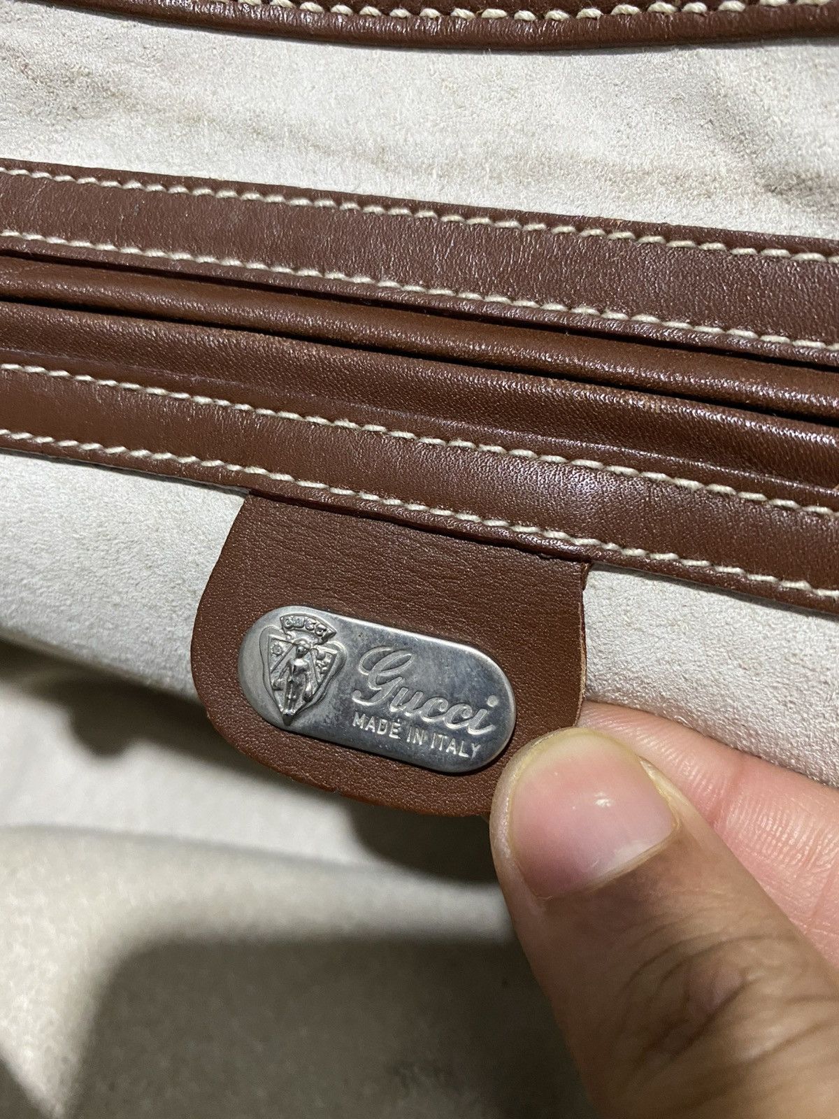 Gucci Vintage 90s Gucci calfskin Sling bag Size ONE SIZE - 8 Thumbnail
