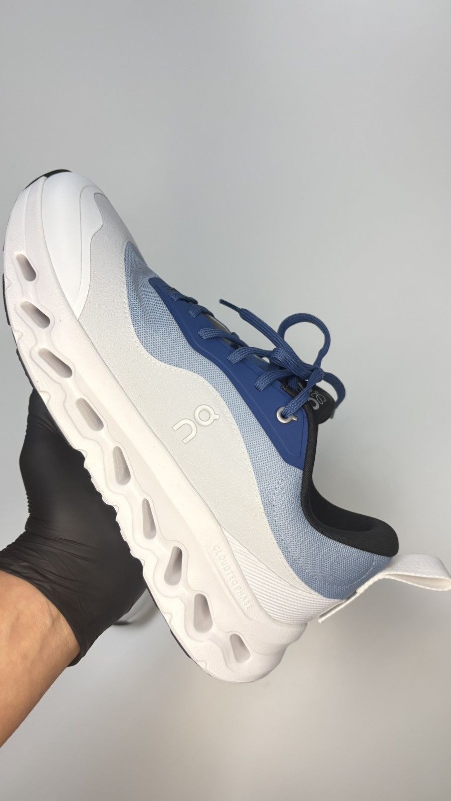 Loewe × On Loewe x On Running Cloudtilt Blue White Size US 11 / EU 44 - 16 Thumbnail