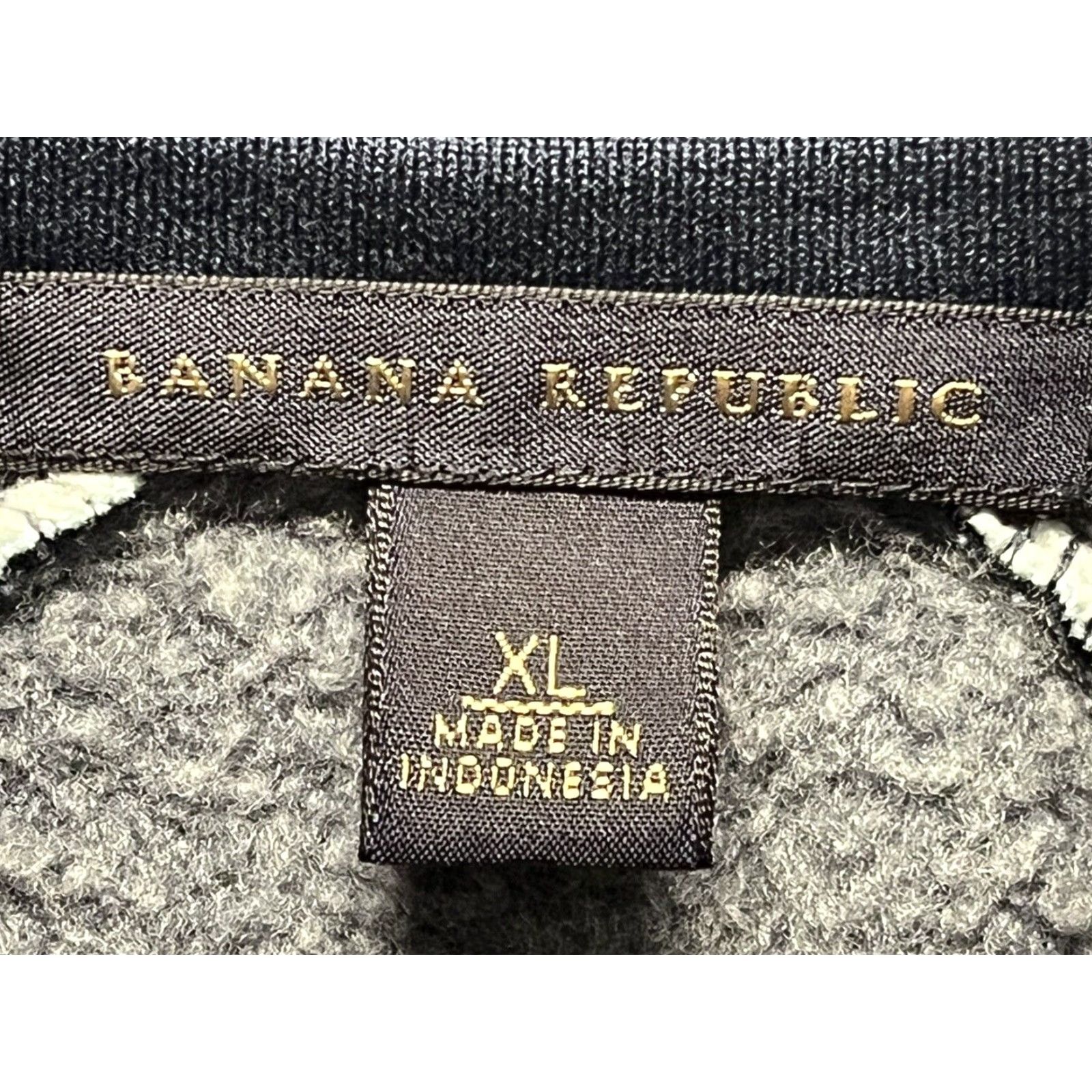 Banana Republic VINTAGE? No. Banana Republic Track Jacket Mens XL Blue Full Zip Nylon Blend Casual Activewear Jacket Size US XL / EU 56 / 4 - 4 Thumbnail