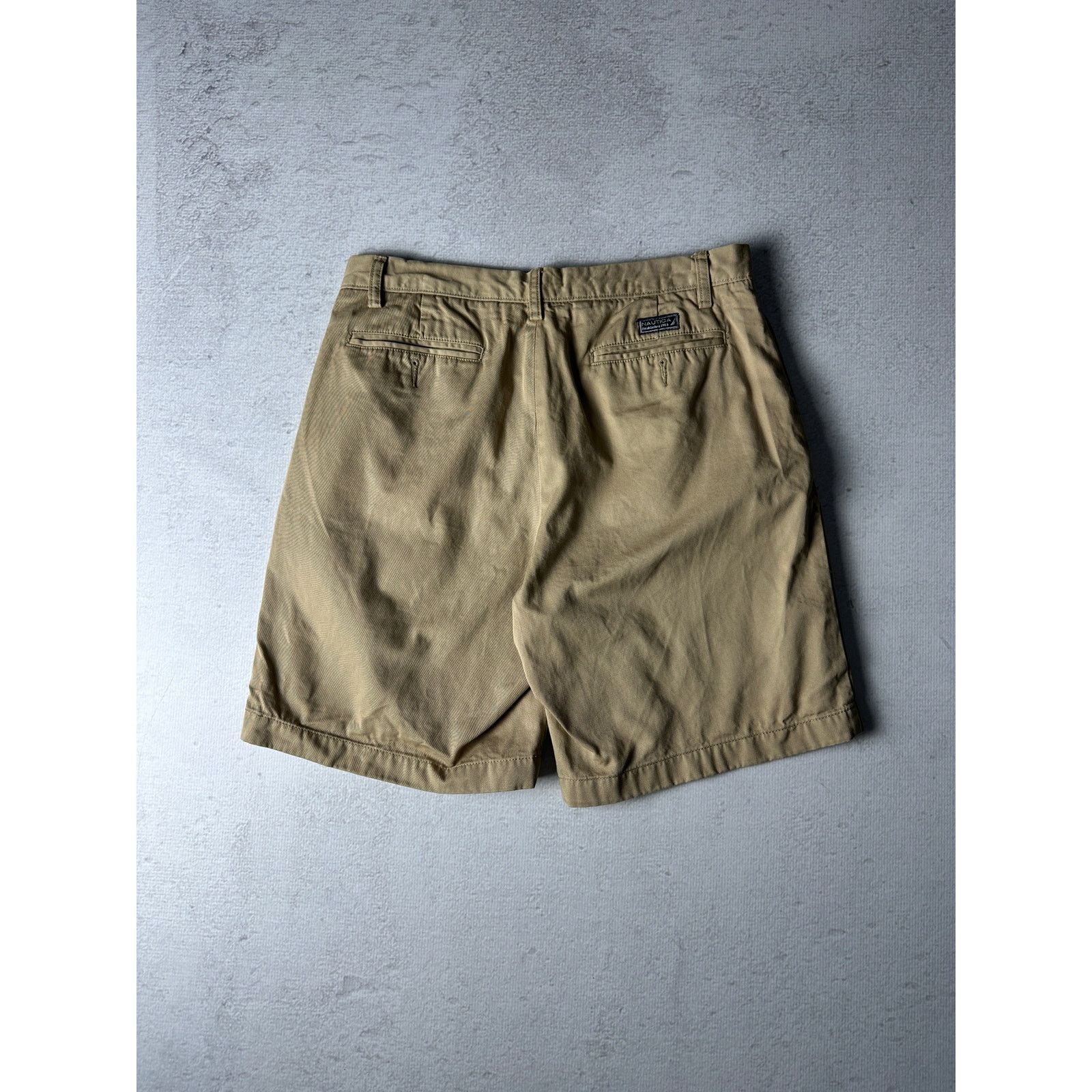 Nautica Vintage Nautica Beige Preowned Chino Shorts - Men's 36 Size US 36 / EU 52 - 2 Thumbnail