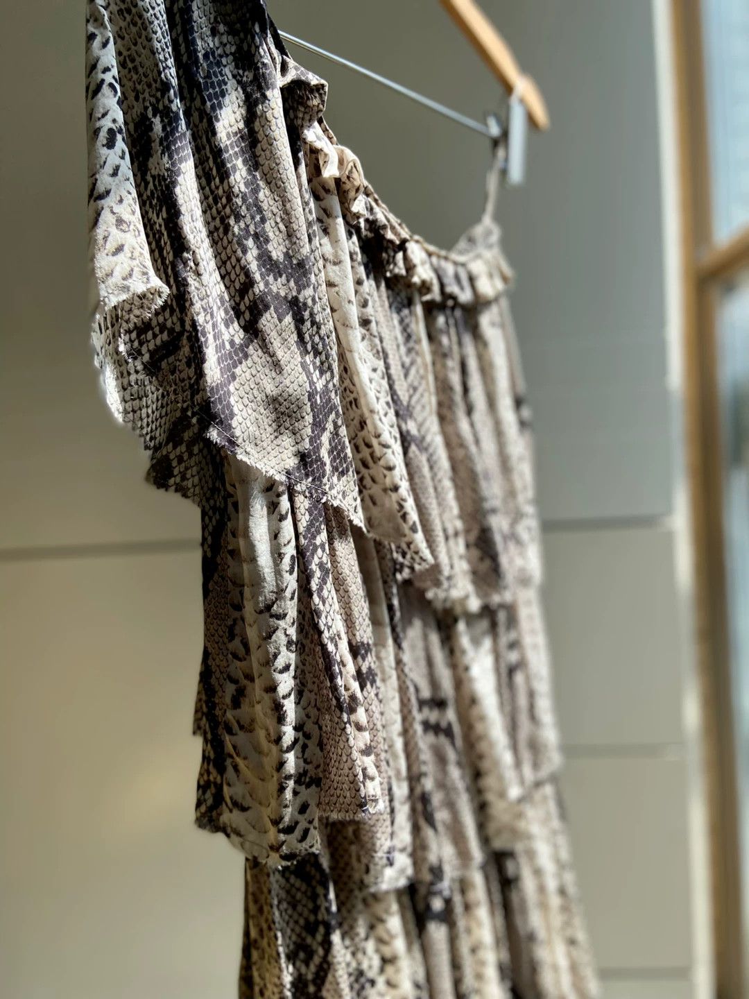 Lanvin Lanvin Off-Shoulder Animal Print Silk Cake Dress Size 34 Size XXS / US 00 / IT 34 - 3 Thumbnail
