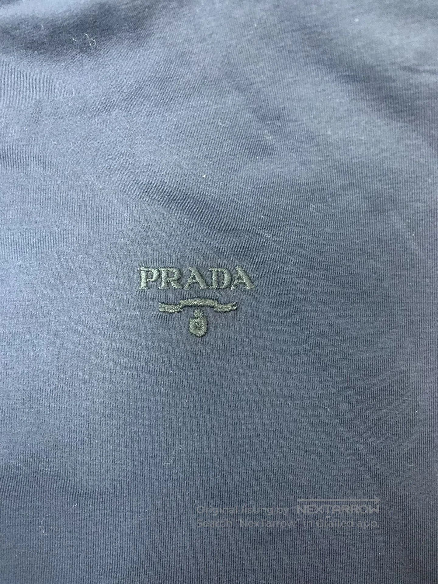 Prada PRADA Solid Round Neck Fitted Short Sleeve. Size US S / EU 44-46 / 1 - 3 Thumbnail