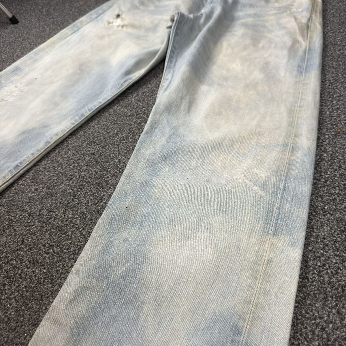 Levi's Made & Crafted y2k Splash 2 Tone Levis 501 Thrashed Denim Baggy Flared Size US 31 - 7 Thumbnail
