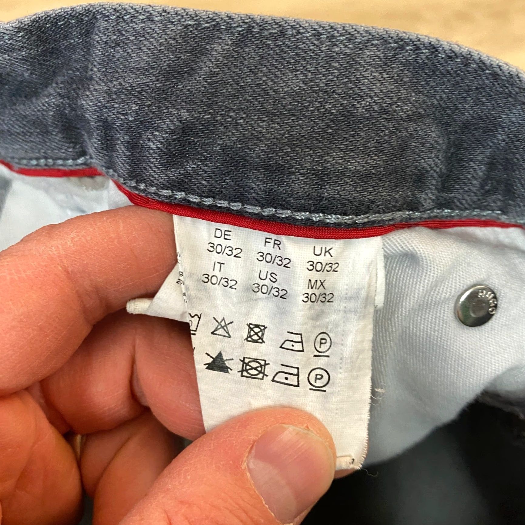 Hugo Boss Hugo Boss Mens Jeans Straight Grey Wash 30x32 Stretch Denim Regular Waist 30 Inseam 32 Logo 5-Pocket Size US 30 / EU 46 - 4 Thumbnail