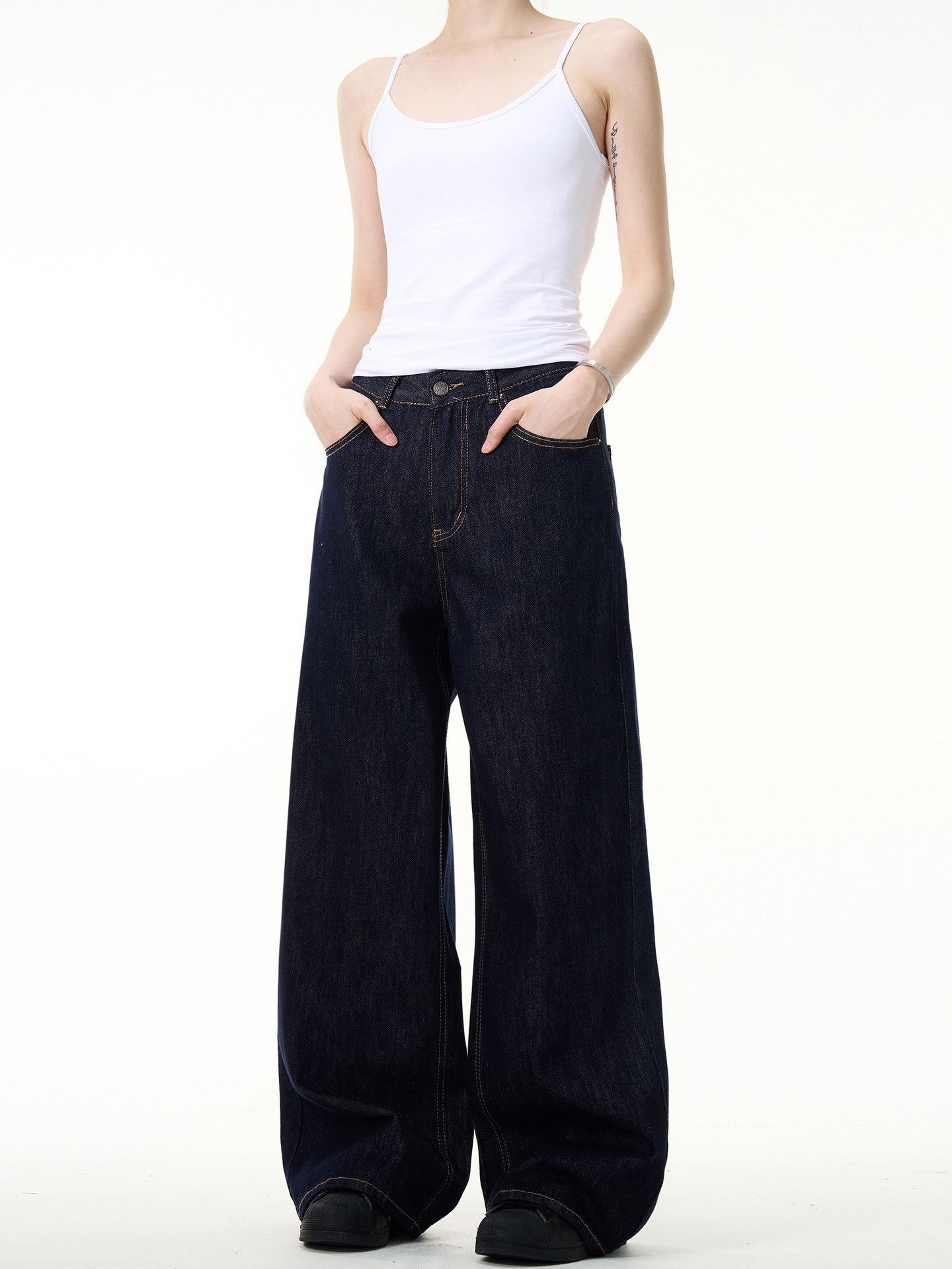 Japanese Brand × Vintage Simple Solid Black Jeans Vintage Washing Wide Leg Loose Size US 28 / EU 44 - 4 Thumbnail