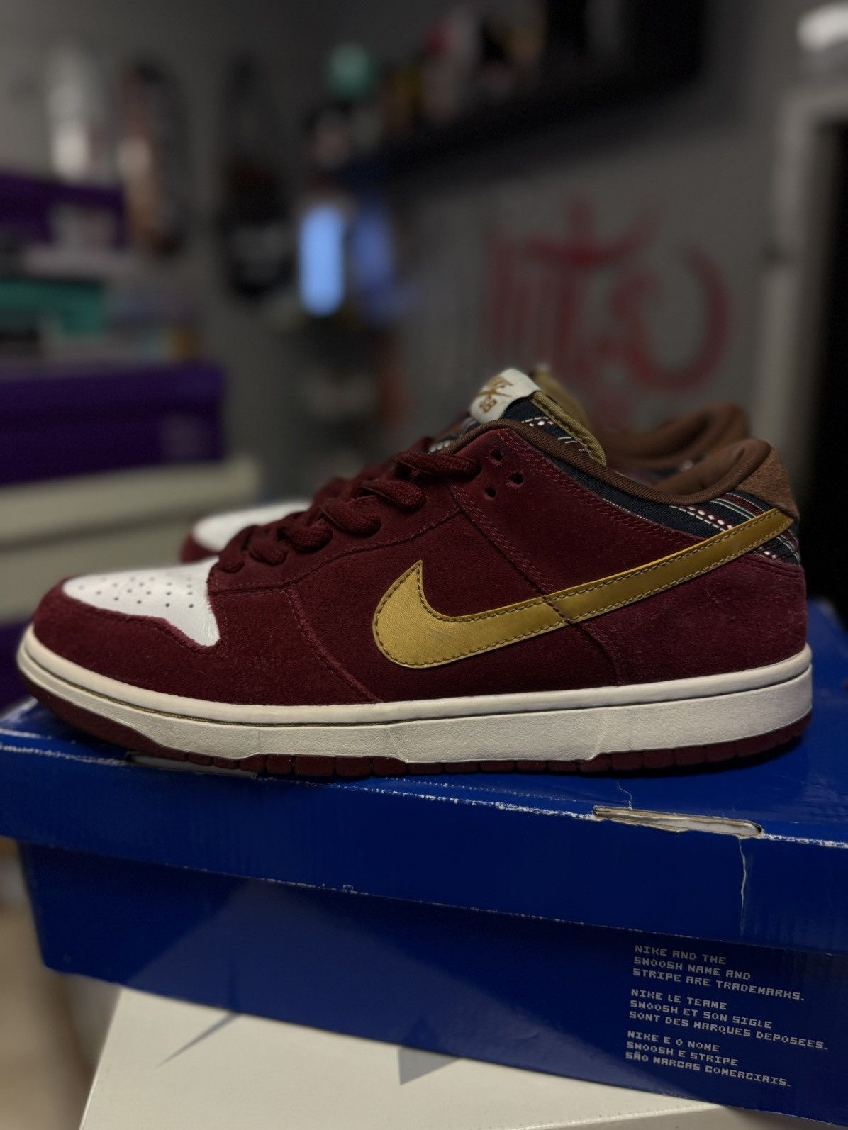 Nike Size 11 - Nike Dunk Pro SB Low Anchorman 2009 (304292-672 Size US 11 / EU 44 - 6 Thumbnail