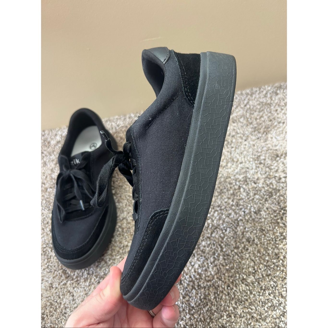 Other Kizik All Black Hands Free Shoes Woman’s Size 7.5 Mens Size Size US 7.5 / IT 37.5 - 2 Thumbnail