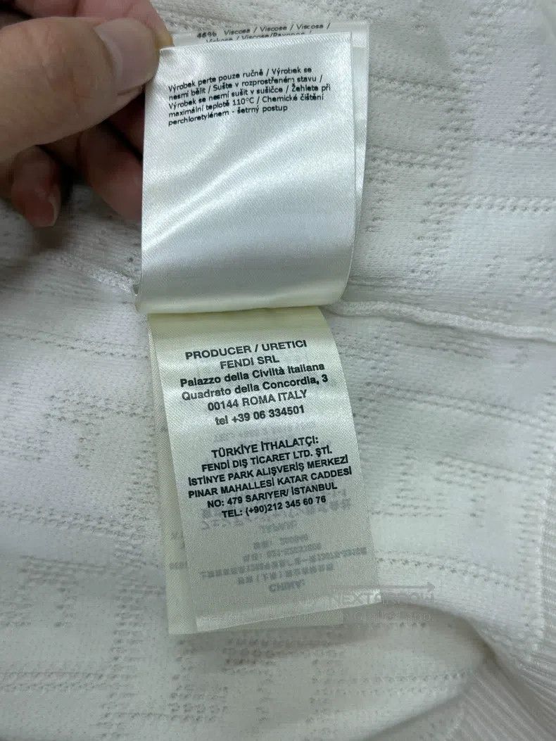 Fendi Fendi White Knit Full Logo Old Logo Subtle Pattern Short S Size XS / US 0-2 / IT 36-38 - 7 Thumbnail