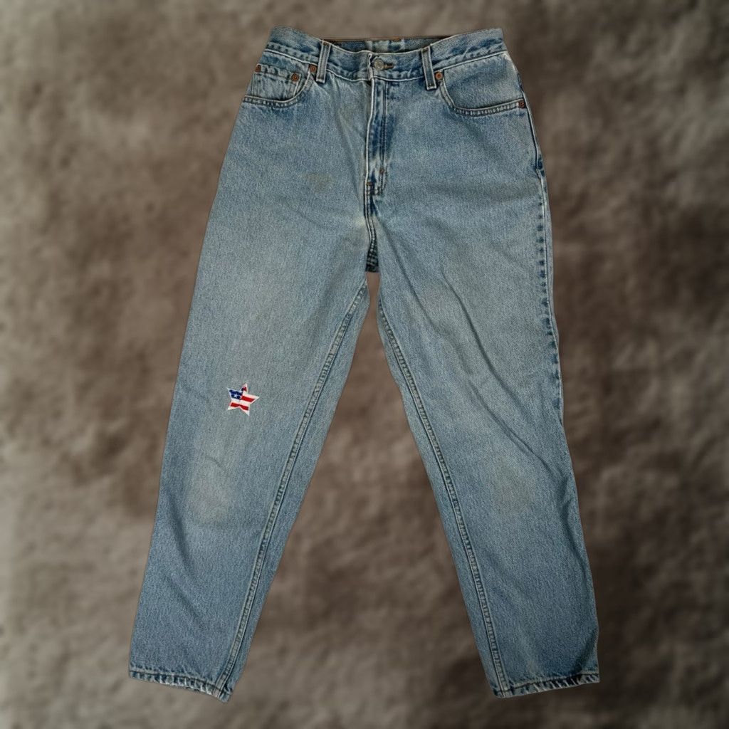 Levi's VINTAGE Levi’s 550 Jeans Woman Regular Size 10 28 in Inseam 5-Pocket Denim Blue 90s Patch Jeans Size 32" / US 10 / IT 46 - 1 Thumbnail