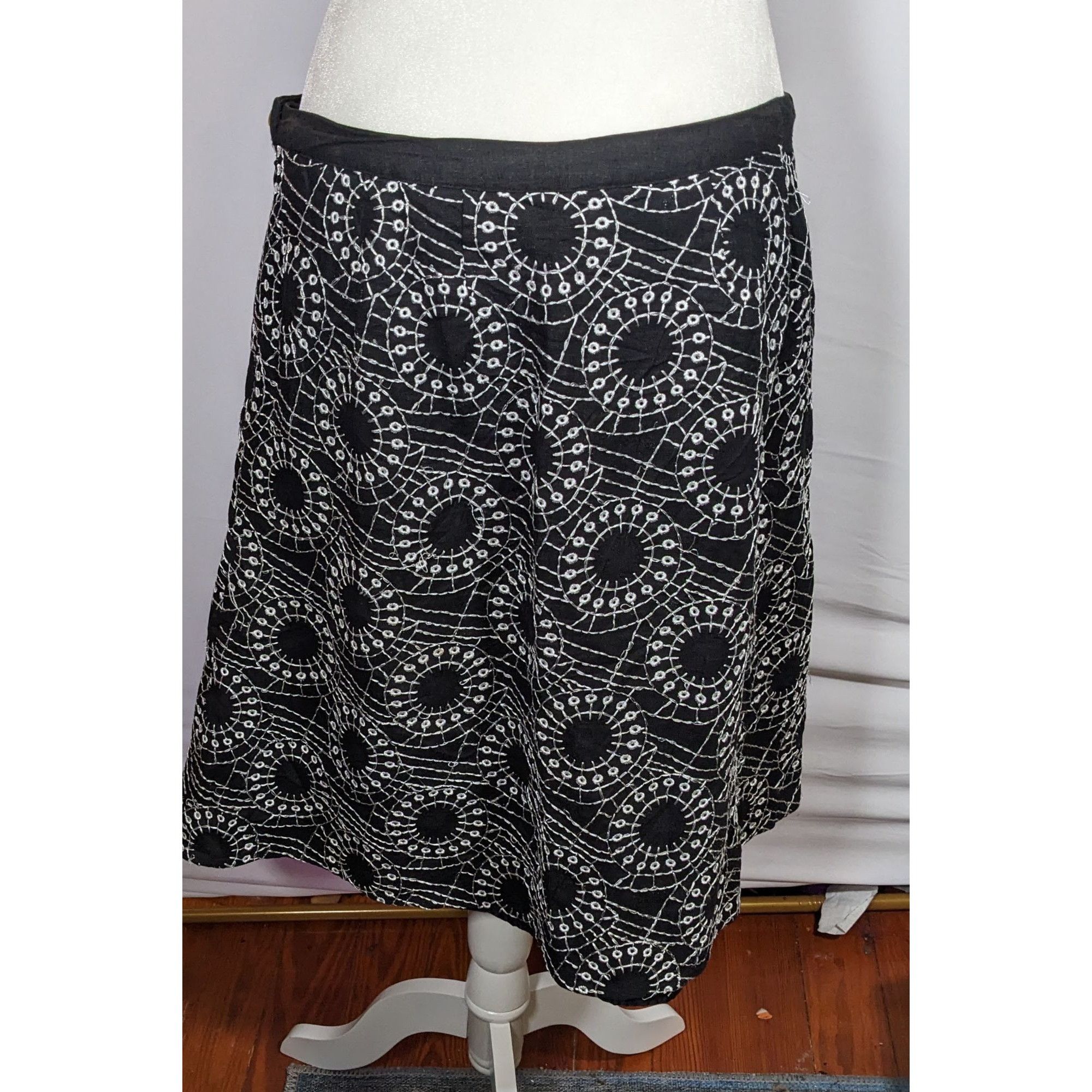 Other Edward Bohemian Black And White Embroidered Skirt Size 34" / US 12 / IT 48 - 5 Thumbnail