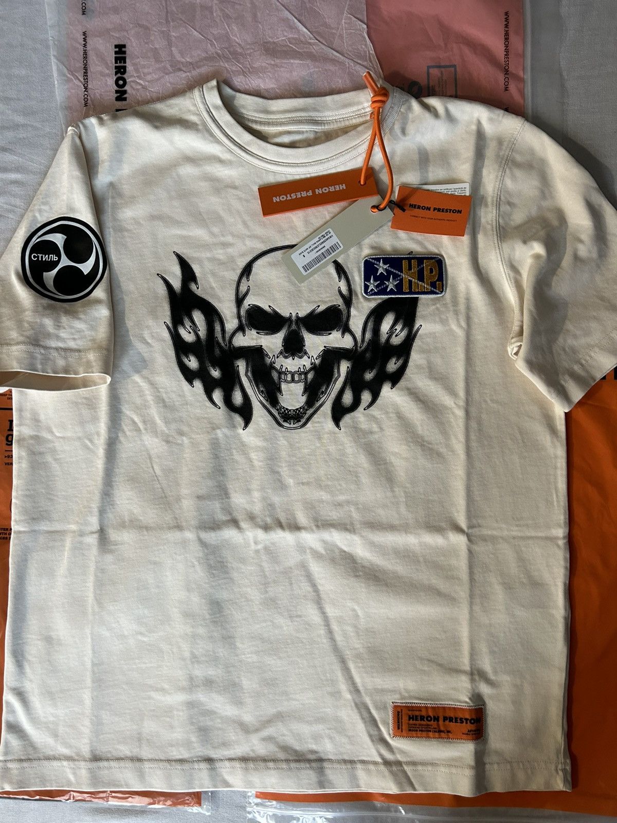Heron Preston Heron Preston Flaming Skull T-Shirt Size US S / EU 44-46 / 1 - 1 Thumbnail