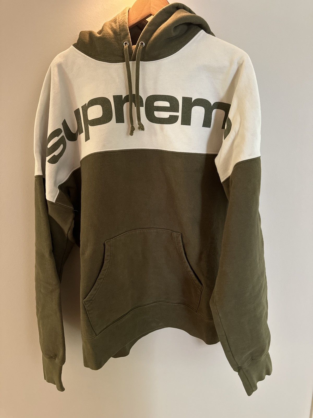 Supreme Supreme Big Logo Hoodie Size US XL / EU 56 / 4 - 1 Thumbnail