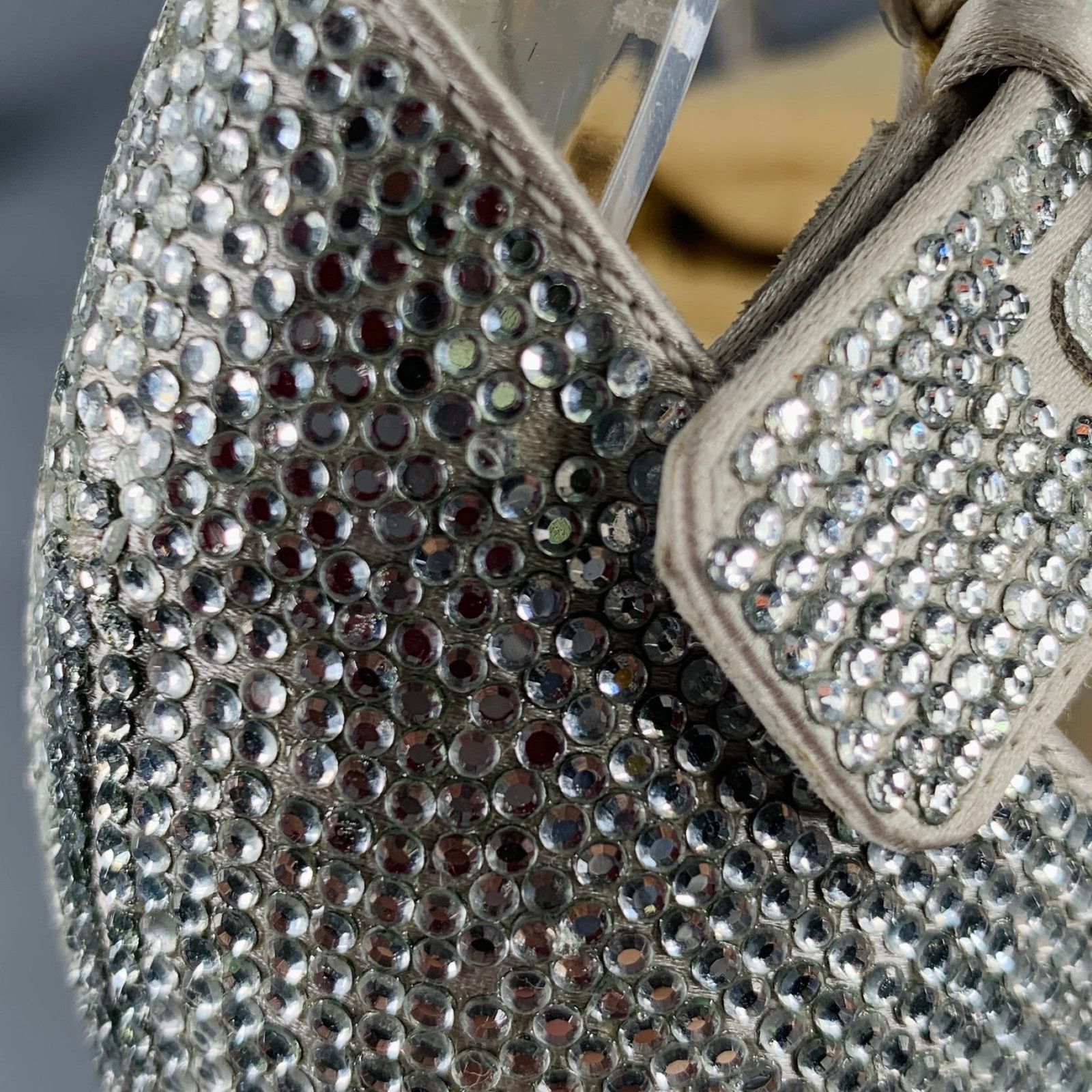 Sergio Rossi SERGIO ROSSI Size 5.5 Silver Grey Silk Ankle Strap Sandals Size US 5.5 / IT 35.5 - 10 Thumbnail