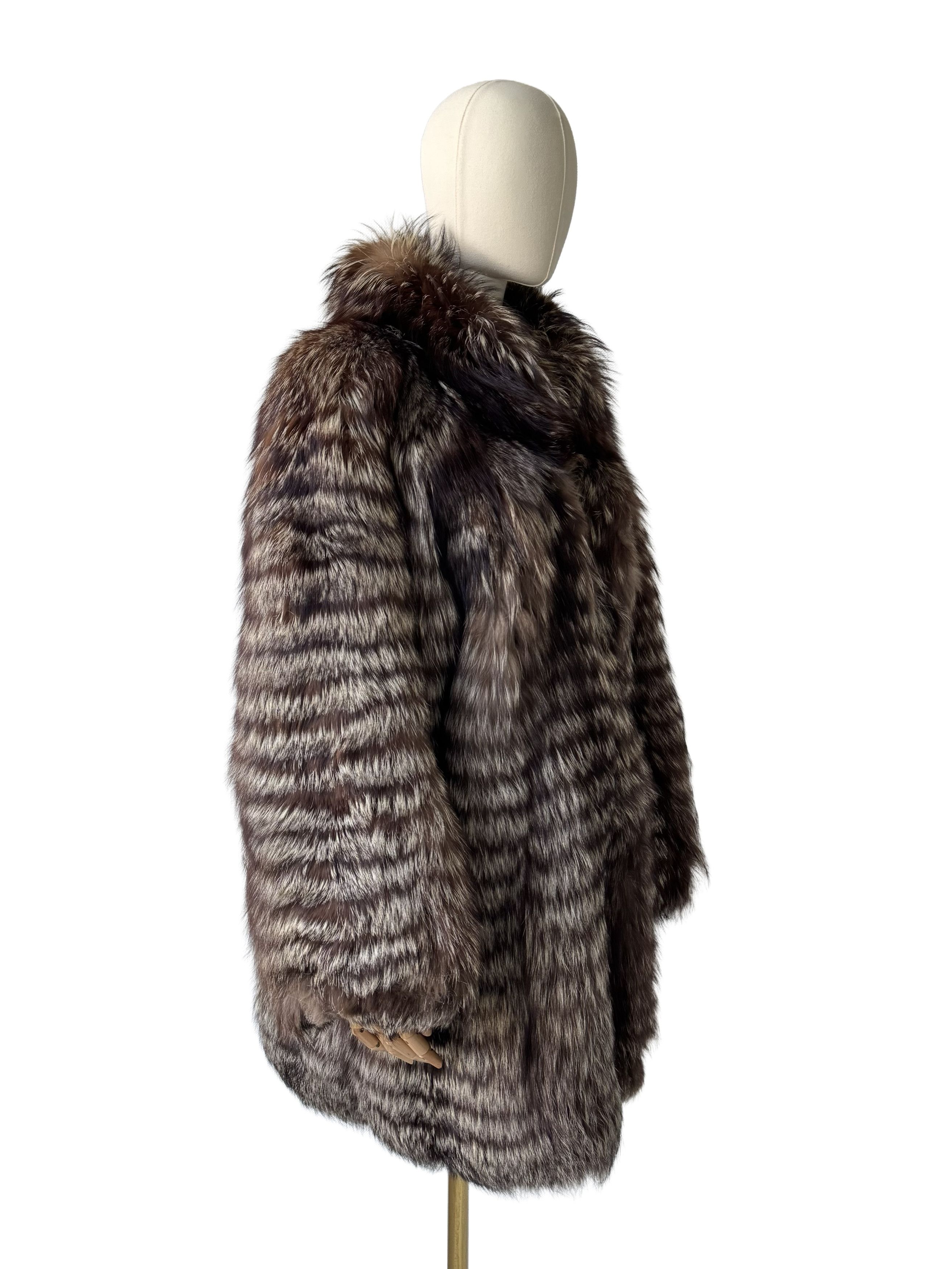 Vintage Vintage Real Fur Coat Brown Long Fur Jacket Winter Luxury Size XL / US 12-14 / IT 48-50 - 1 Thumbnail