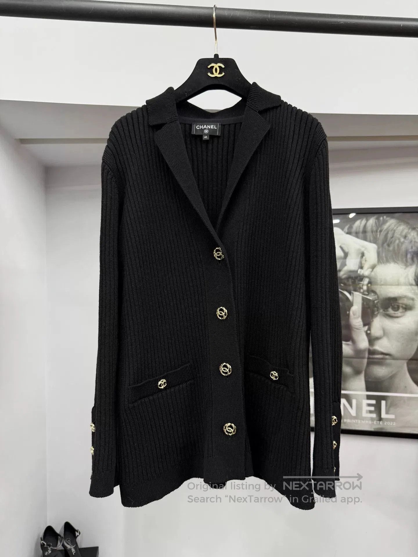 Chanel Chanel Black Gold Button Knit Cardigan. Size US M / EU 48-50 / 2 - 1 Thumbnail