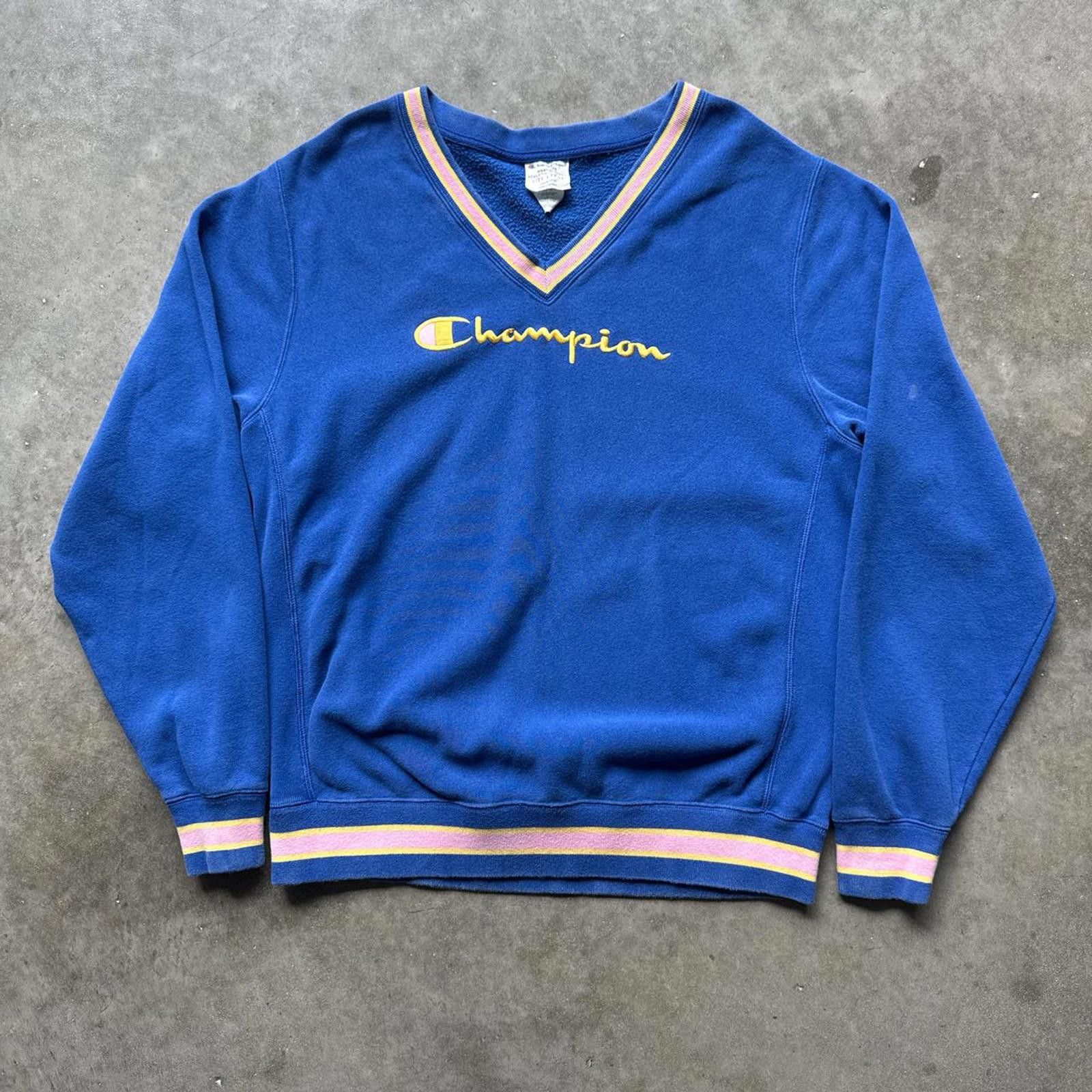 Champion Blue Vintage Y2K Champion Sportswear Crewneck Size US L / EU 52-54 / 3 - 1 Thumbnail
