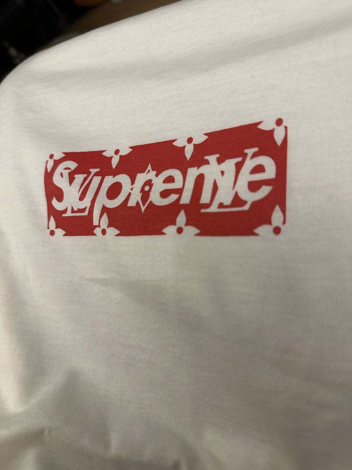 Louis Vuitton × Supreme *BRAND NEW* Supreme x Louis Vuitton box logo tee Size US M / EU 48-50 / 2 - 5 Thumbnail