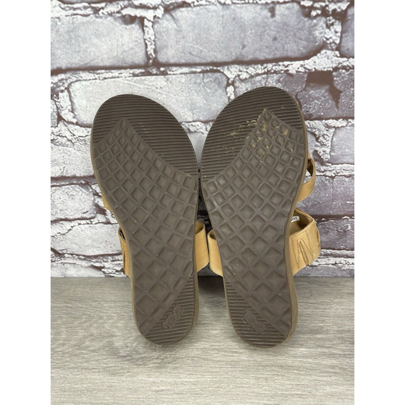 Teva Teva Encanta Tan Brown Leather Casual Toe Slides Sandals Wom Size US 7 / IT 37 - 16 Thumbnail