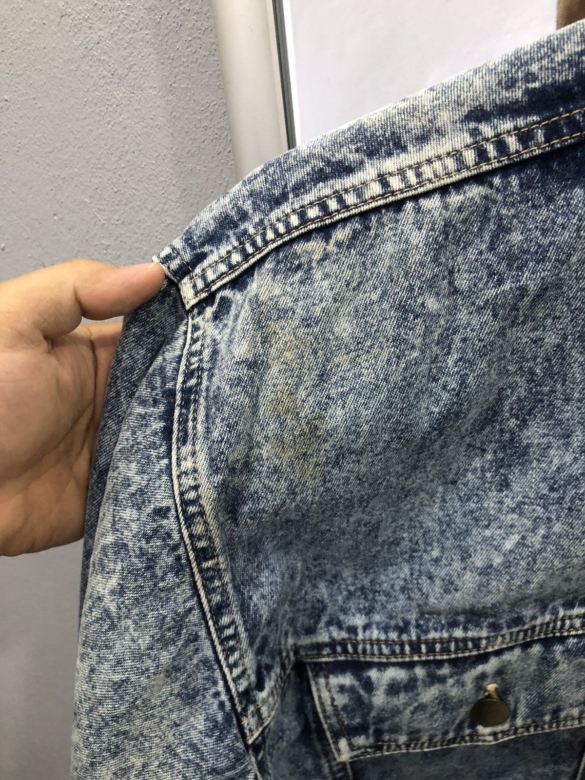 Japanese Brand × Vintage Vintage Stylish Sports Acid Wash Trucker Denim Jacket Size US M / EU 48-50 / 2 - 9 Thumbnail