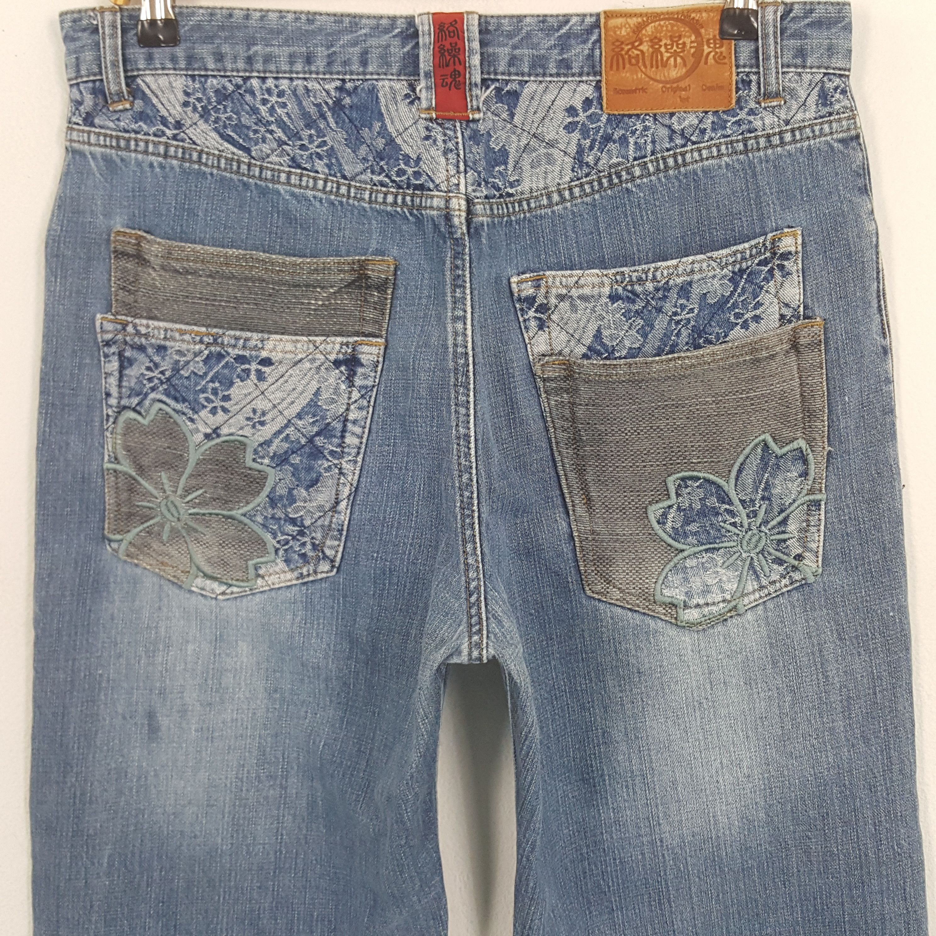 Japanese Brand × Vintage Vintage Karakuri Tamashii Japan Embroidery Flower Denim Jean Size US 33 - 5 Thumbnail