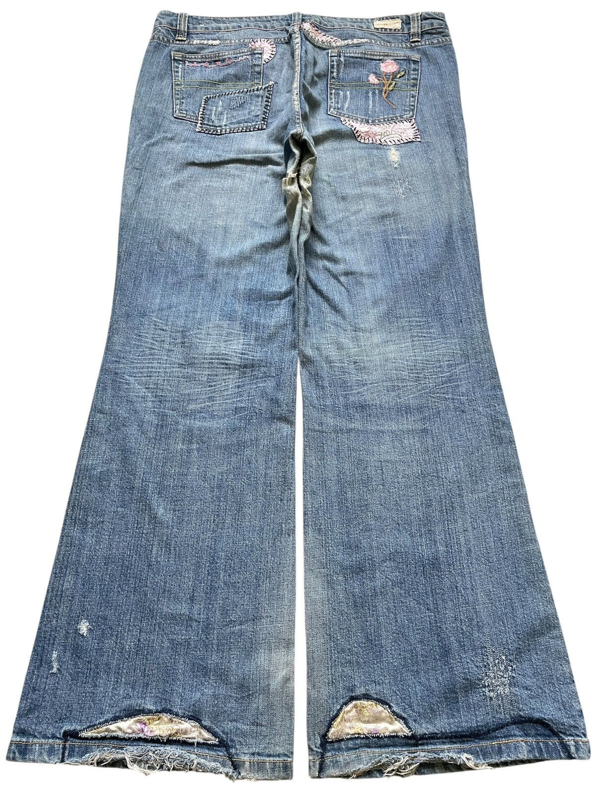 Japanese Brand Vintage Japanese Brand Patch Distress Flare Bell Bottom Jean Size 40" / US 18 - 2 Thumbnail