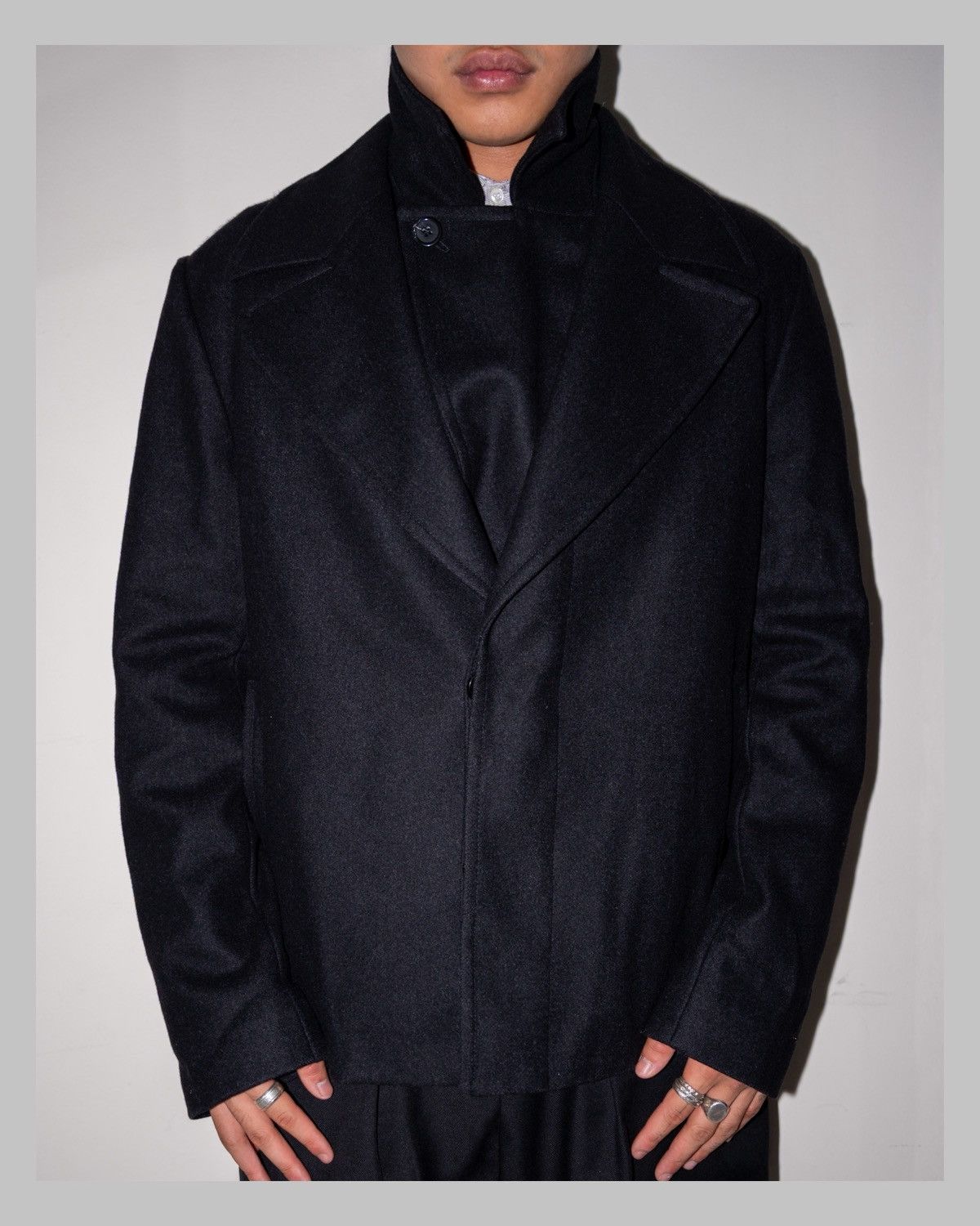 Emporio Armani Emporio Armani FW14 pony hair detachable collar crop jacket Size US L / EU 52-54 / 3 - 1 Thumbnail