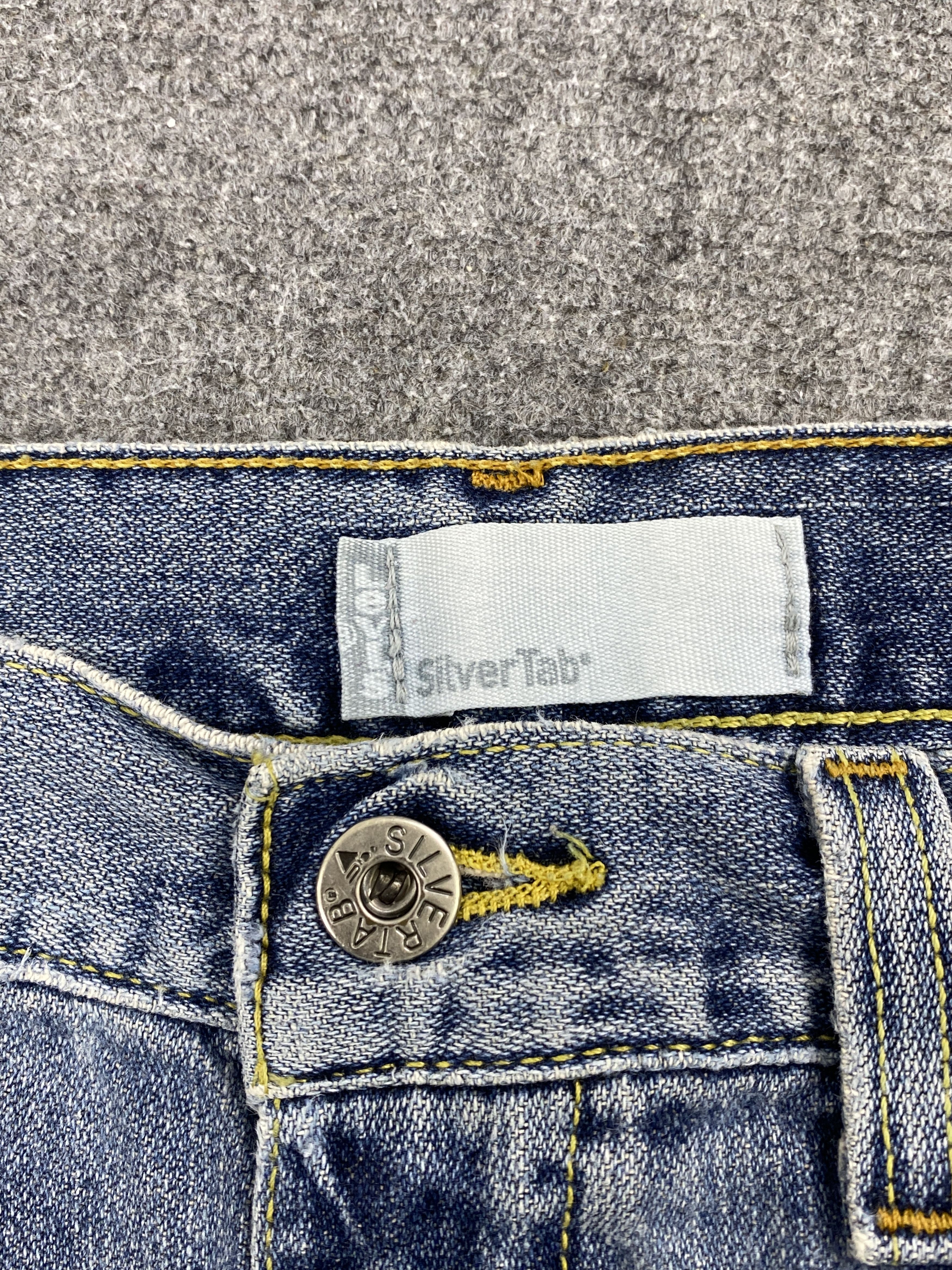 Levi's × Vintage Vintage Levi's Silver Tab True Bootcut Jeans Size US 33 - 8 Thumbnail