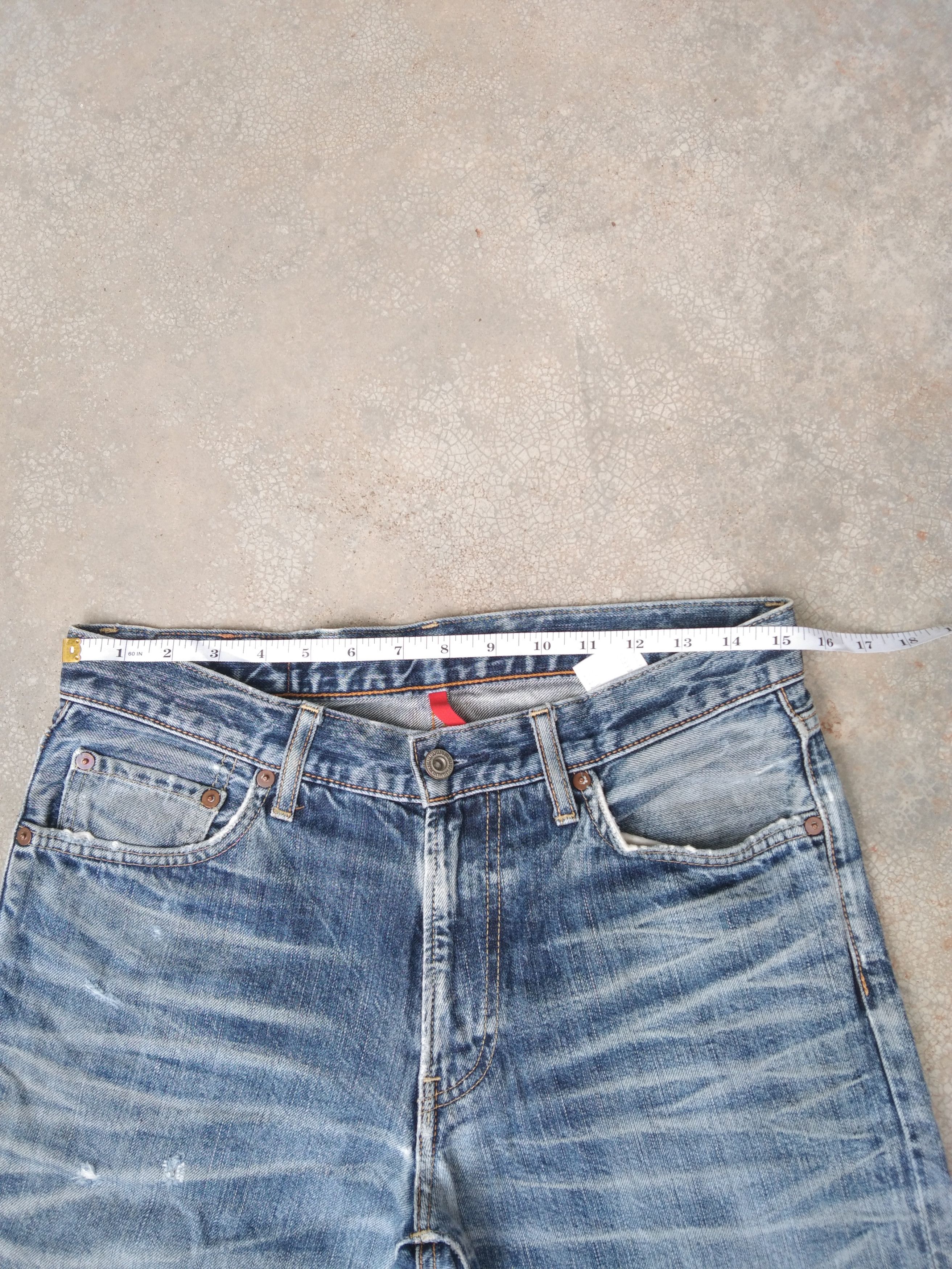 Japanese Brand Vintage Japanese Uniqlo S002 Faded Distressed Jeans 30x31 Size US 30 / EU 46 - 5 Thumbnail