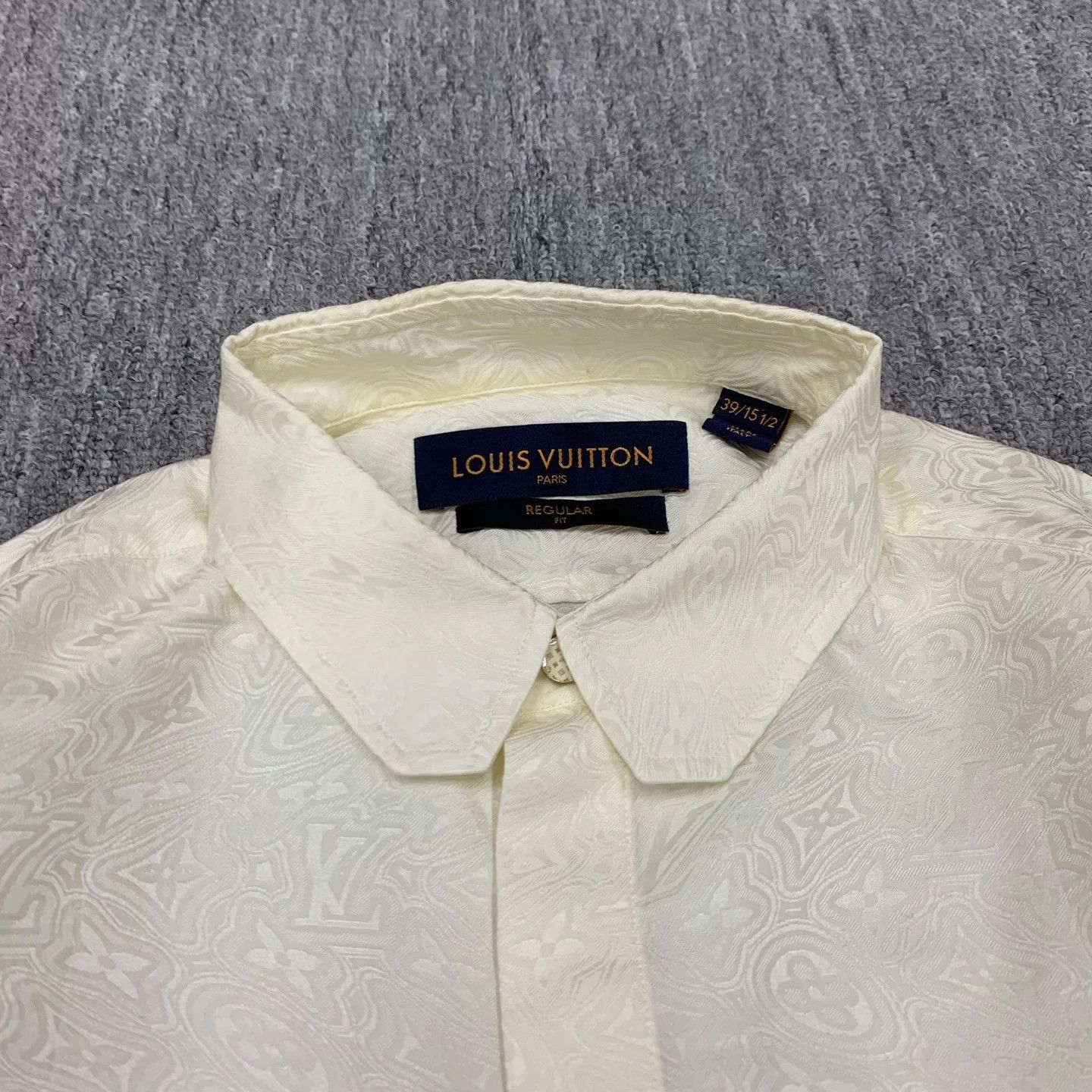 Louis Vuitton LV Ivory Twisted Monogram Allover Print Shacket 39 Size US XXS / EU 40 - 8 Thumbnail