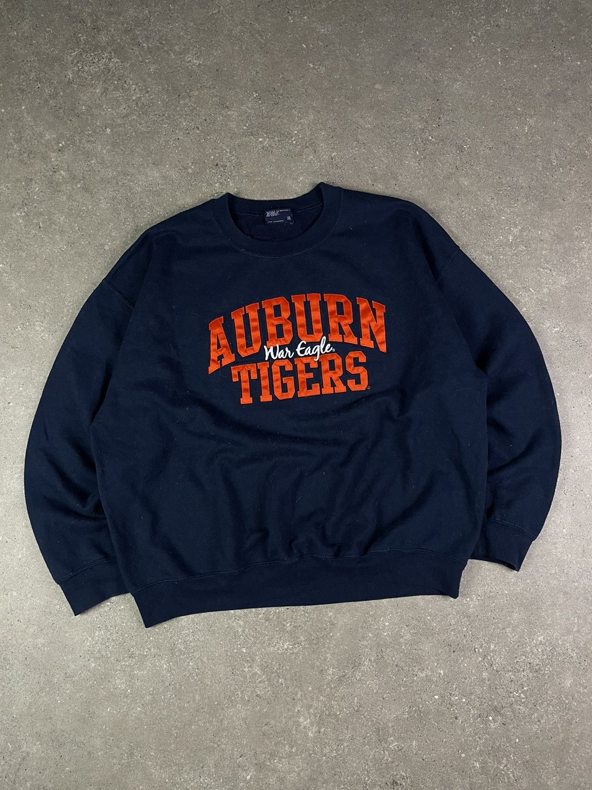 Auburn Sportswear × Vintage Vintage 90s Auburn Tigers MV Sport Crewneck Sweatshirt Size US XL / EU 56 / 4 - 1 Thumbnail