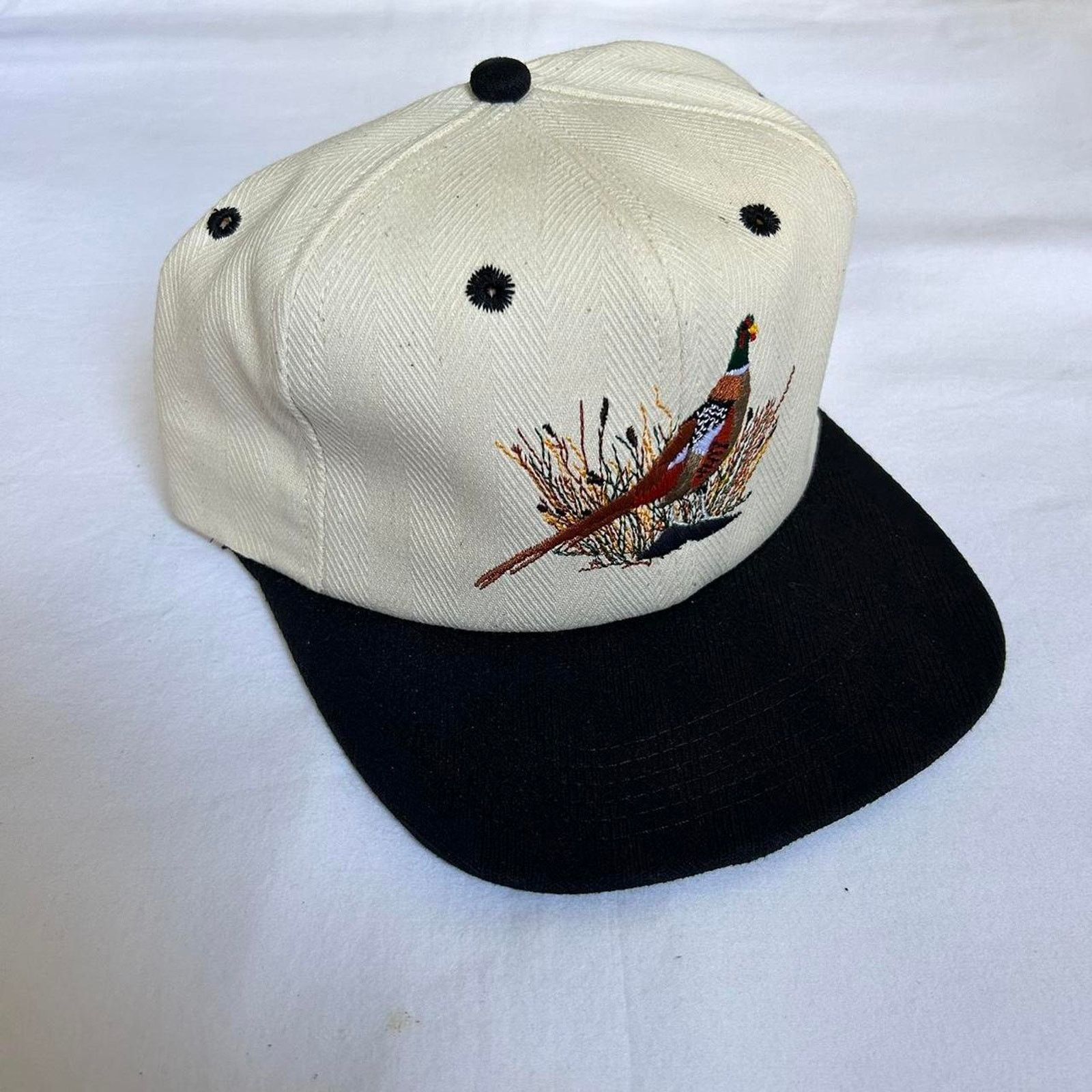 Vintage Vintage Newholland Embroidered Hat x K Products Size ONE SIZE - 2 Thumbnail