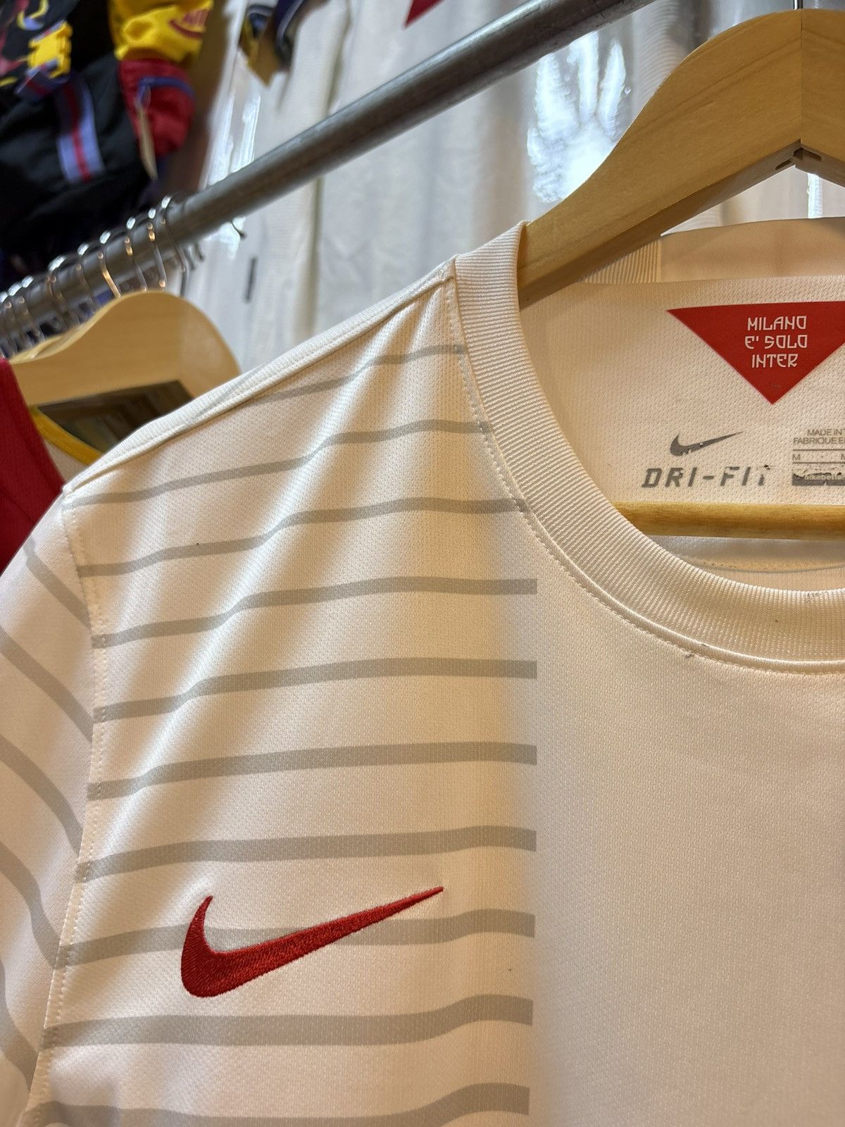 Nike 2014-2015 Inter Milan Away Kit New with tag Size US M / EU 48-50 / 2 - 11 Thumbnail