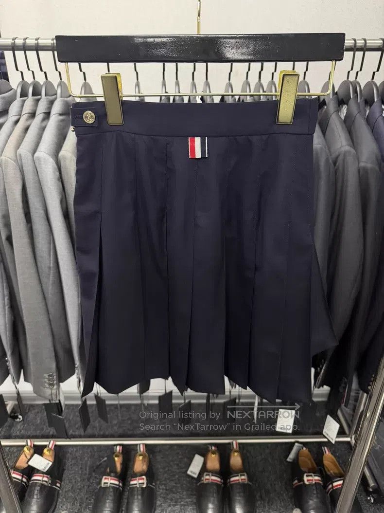 Thom Browne Thom Browne Pleated Skirt Size 25" / US 0 / IT 36 - 2 Thumbnail