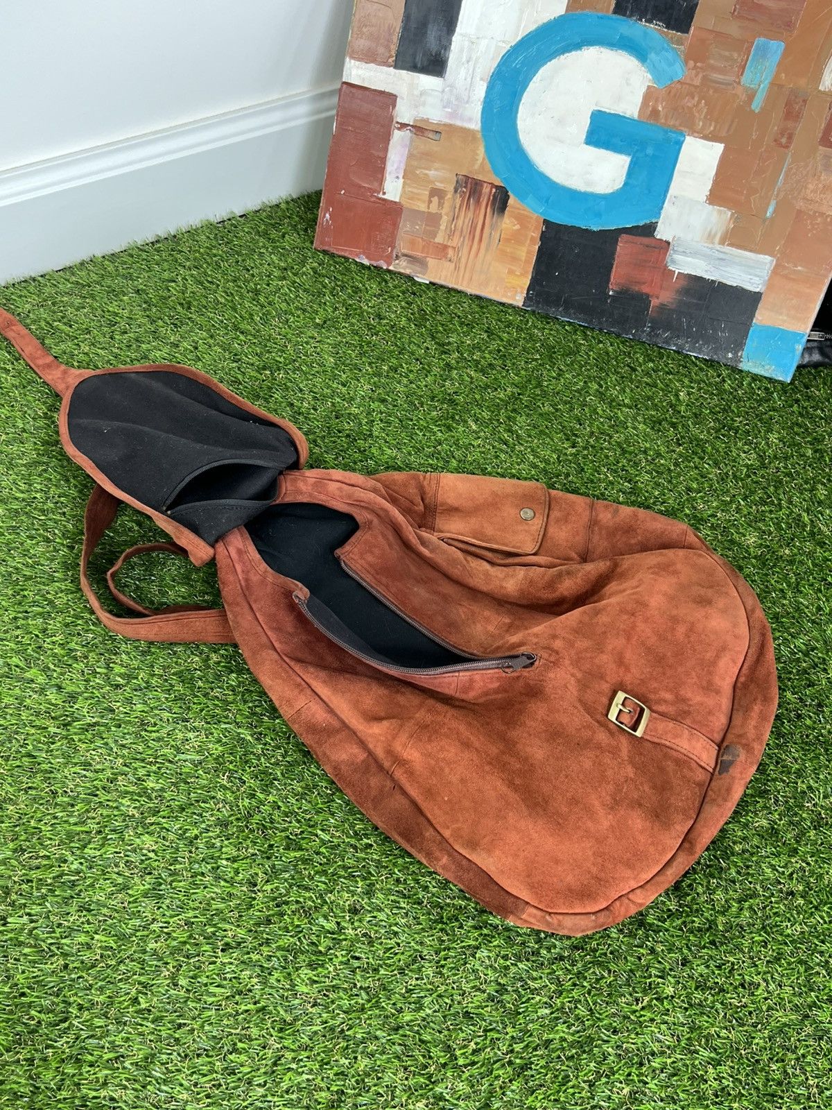 Japanese Brand Y2k Vintage Traveller Suede Leather Sling Bag Brown Size ONE SIZE - 11 Thumbnail