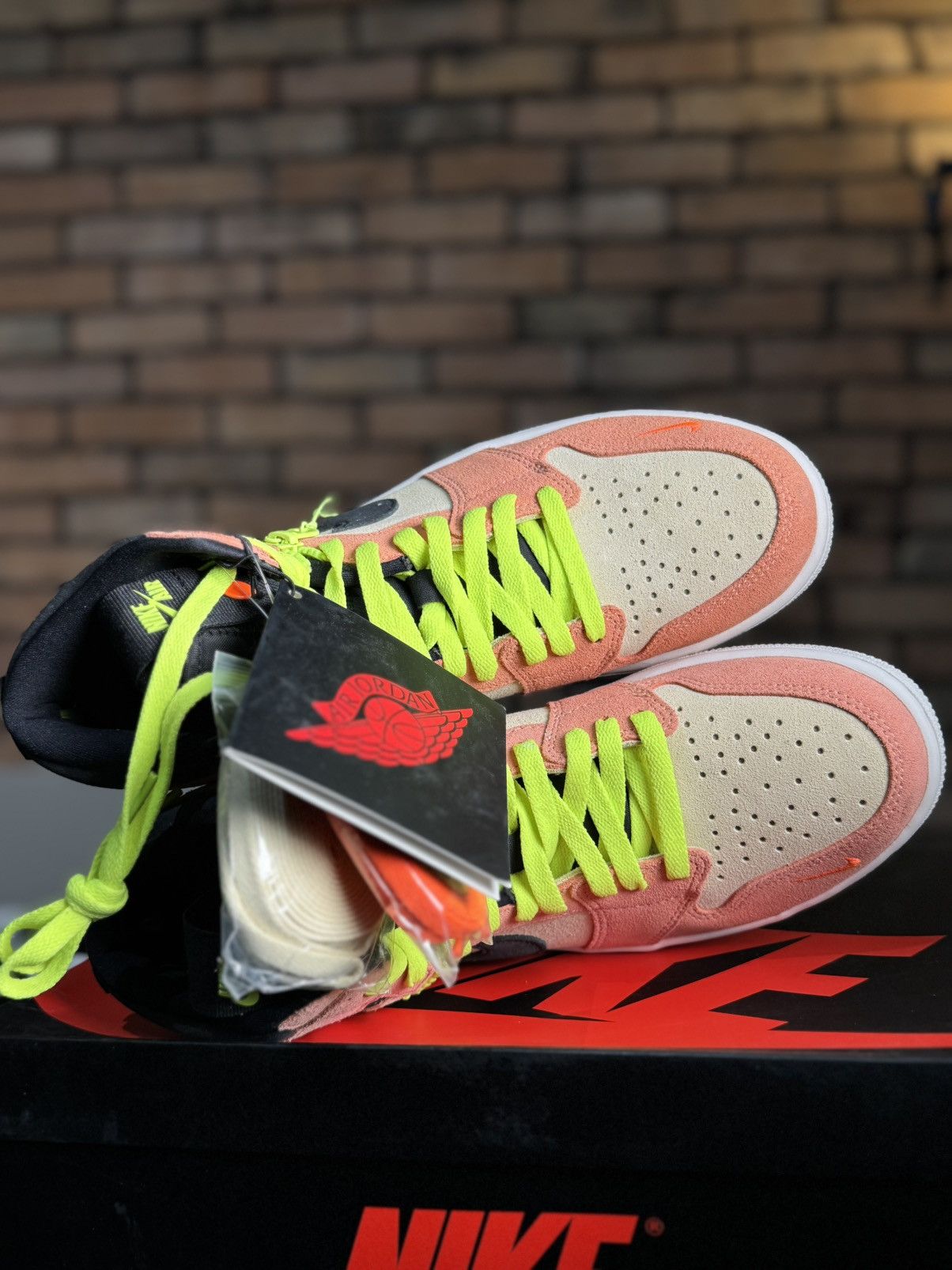 Jordan Brand NEW JORDAN 1 SWITCH APRICOT LEMON DROP 9.5US Size US 9.5 / EU 42-43 - 2 Thumbnail