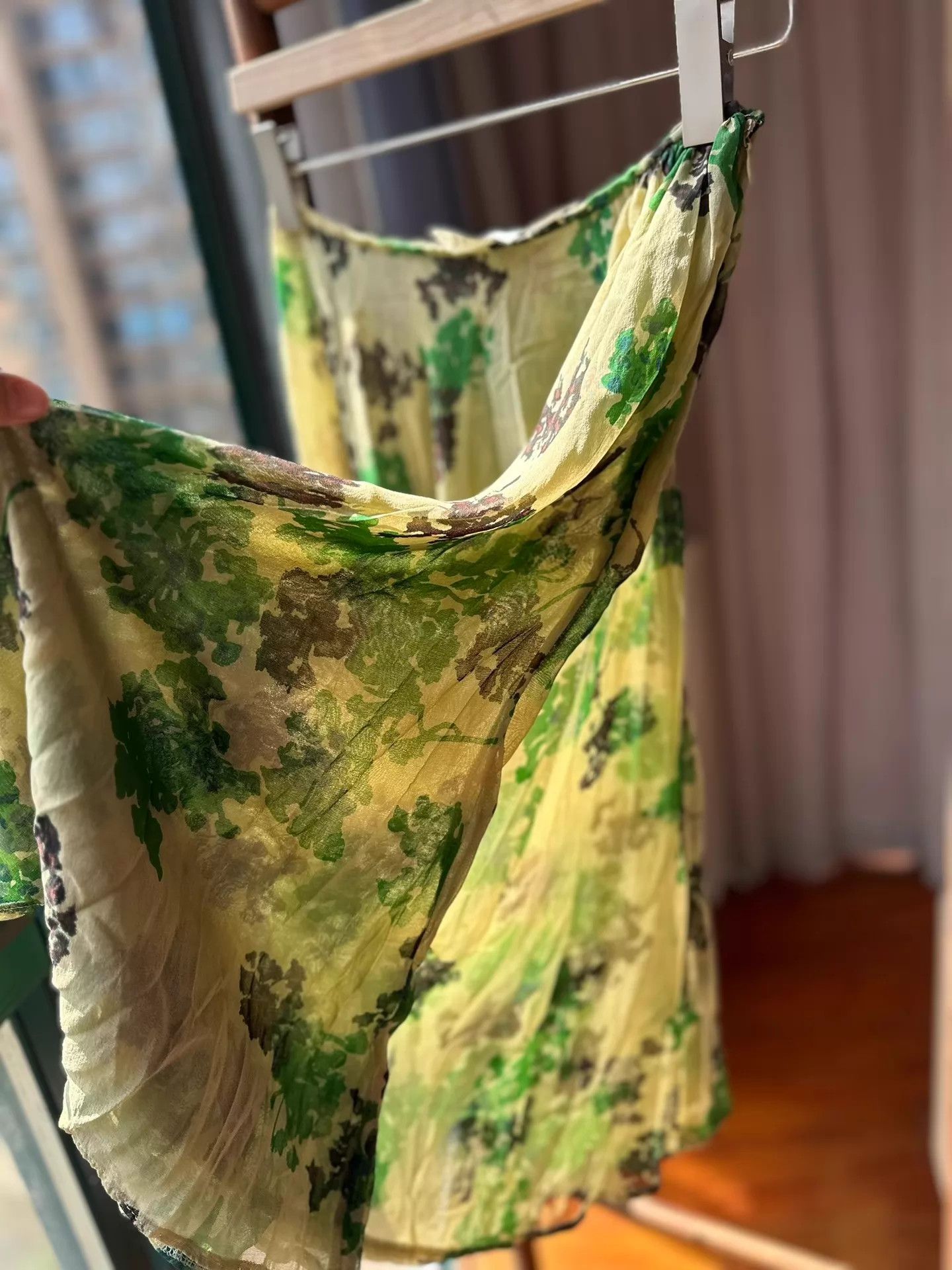 Dries Van Noten DVN women's Asymmetric Oversized Sheer Skirt Size 36 (9/10 new) Size 25" / US 0 / IT 36 - 7 Thumbnail