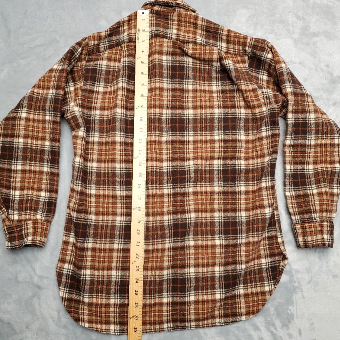 Pendleton VINTAGE Pendleton Shirt Mens M Brown Plaid 100% Wool Board Flap Pocket Made in USA Shirt Mens M Brown Plaid 100% Wool Bod Flap Pocket USA Size US L / EU 52-54 / 3 - 7 Thumbnail
