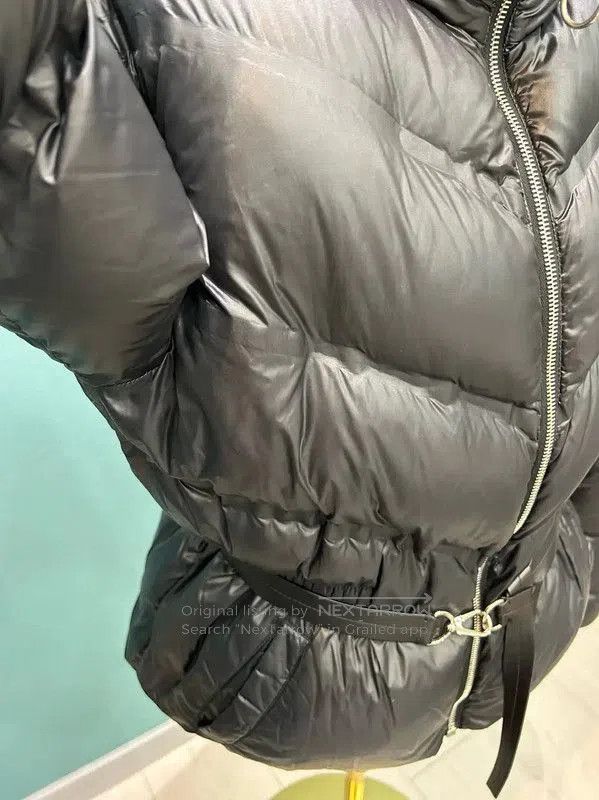 Louis Vuitton Louis Vuitton Black Women's Short Down Jacket . Size M / US 6-8 / IT 42-44 - 5 Thumbnail