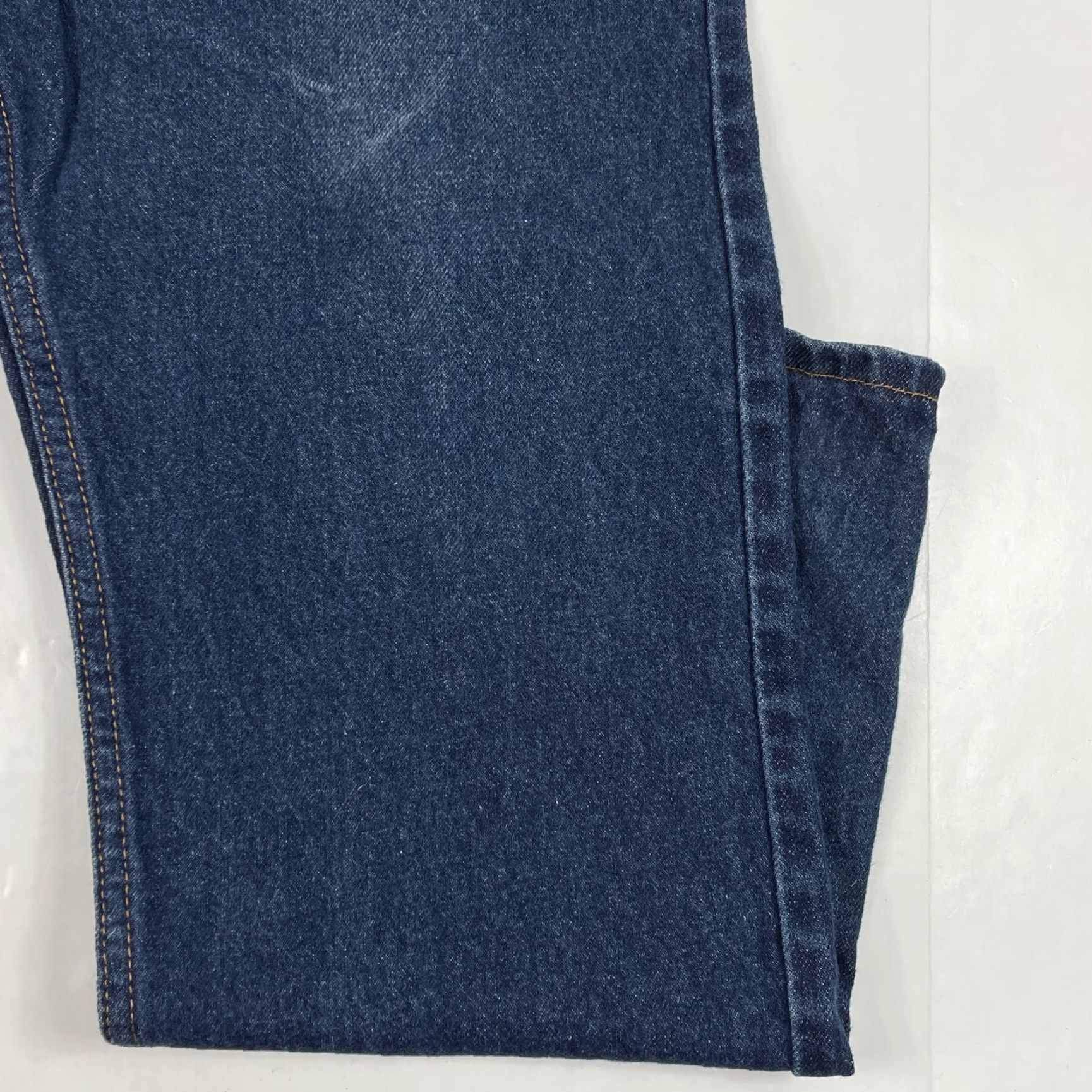 Levi's VINTAGE Levi's 505 Jeans Mens 36 x 29 Blue Straight Leg Dark Wash Denim Western Streetwear Y2K Mens Size US 36 / EU 52 - 4 Thumbnail