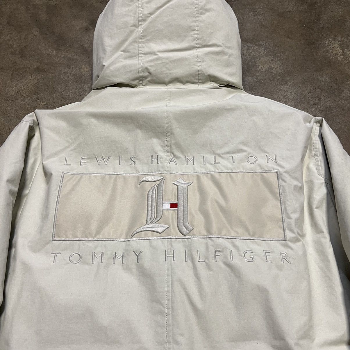 Tommy Hilfiger Tommy Hilfiger Lewis Hamilton Puffer Jacket Parka Coat Down Size US L / EU 52-54 / 3 - 12 Thumbnail