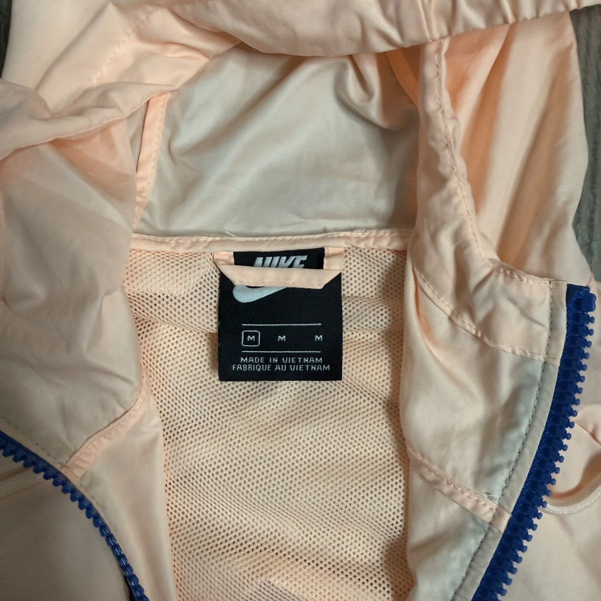Nike Nike Blue and Light Pink Colorblock Windbreaker Jacket Size M / US 6-8 / IT 42-44 - 4 Thumbnail