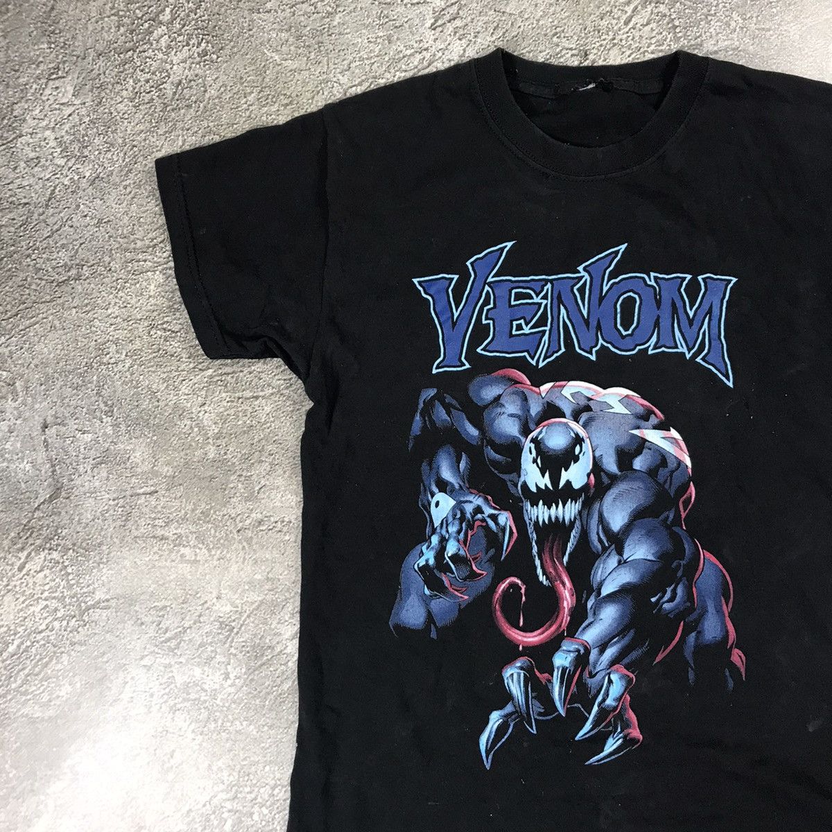 Vintage Vintage Y2K Venom Graphic Tee Streetwear Grunge Baggy Slim S Size US S / EU 44-46 / 1 - 3 Thumbnail